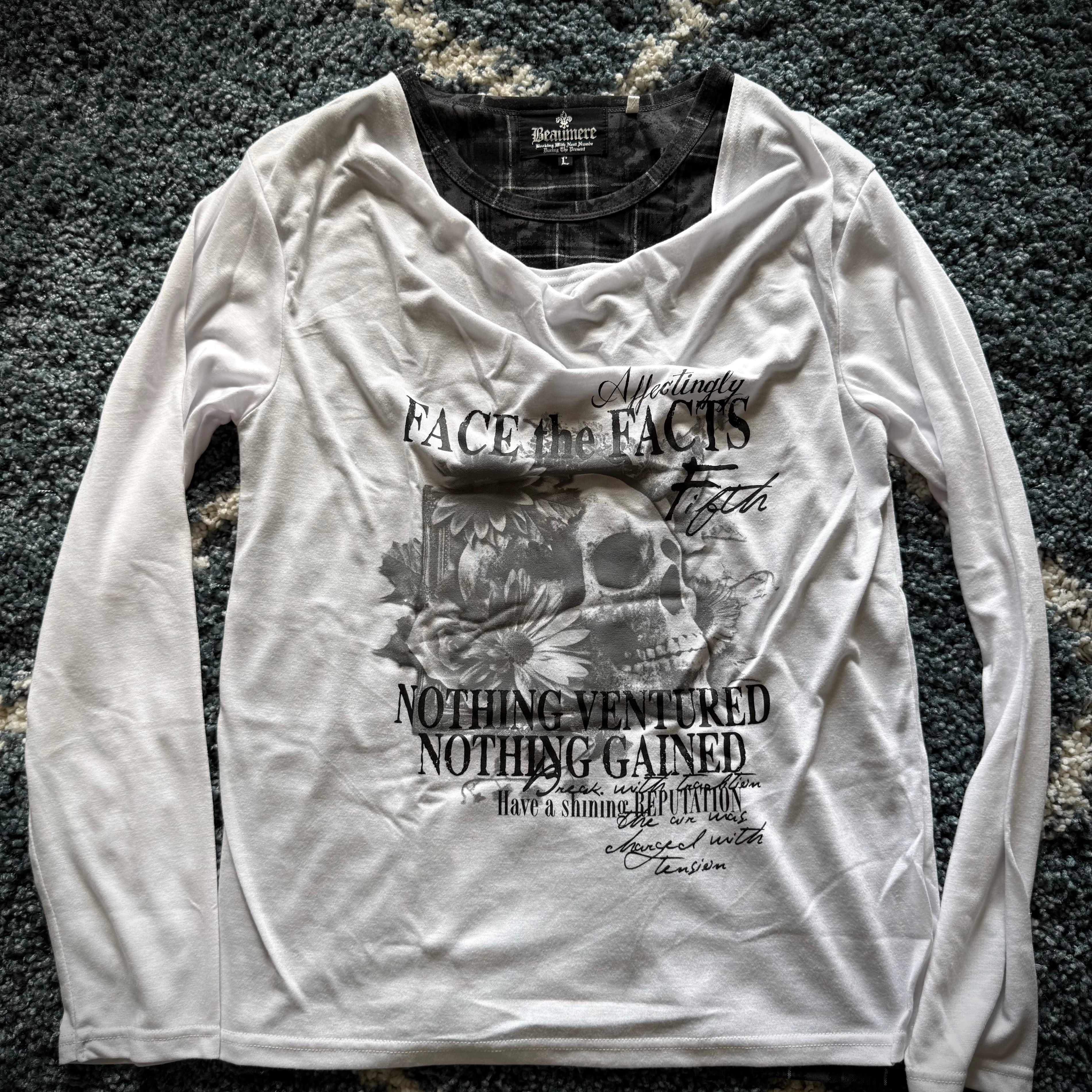 Face the facts double layered skull Longsleeve