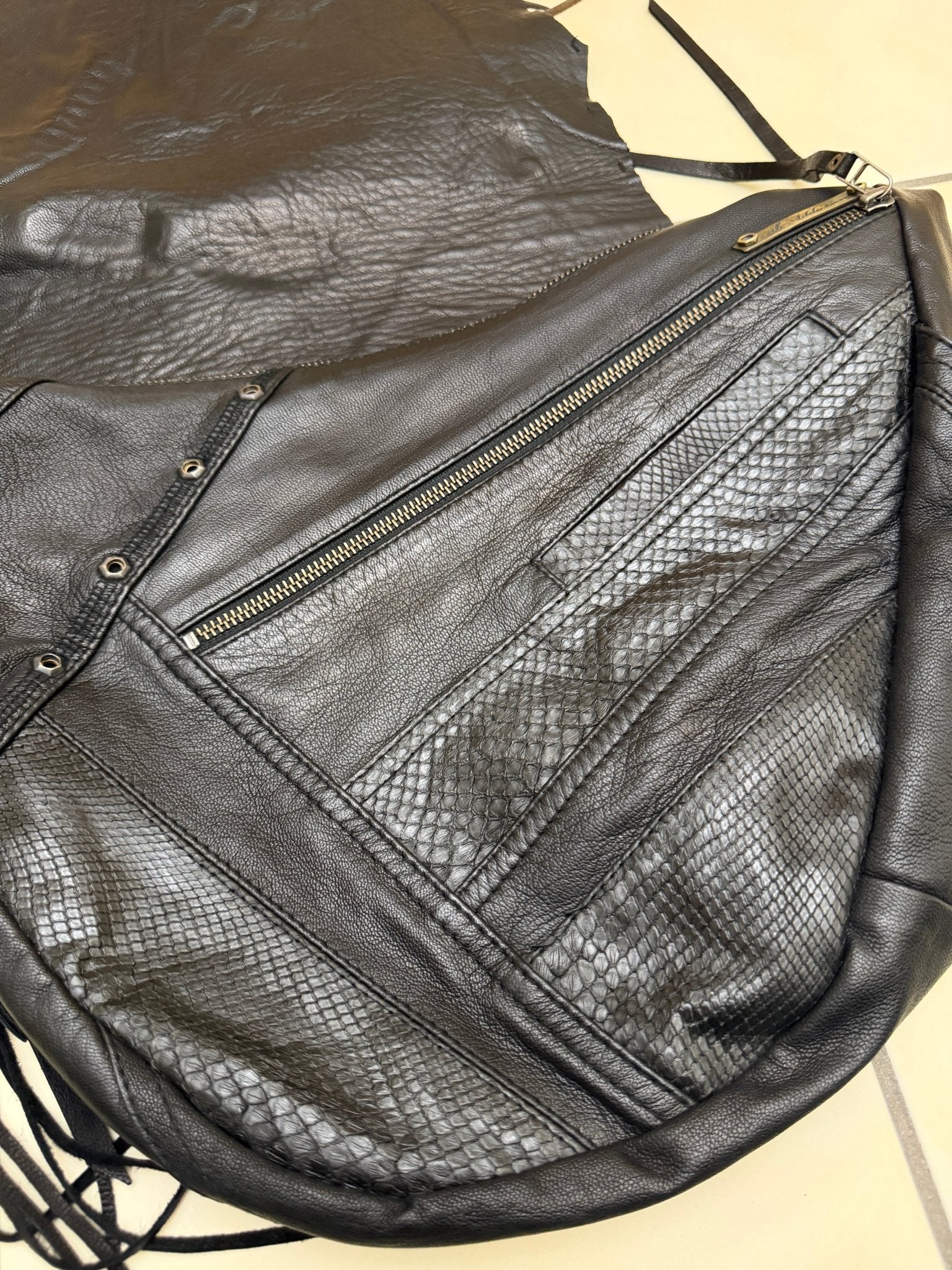 14th Addiction Gypsy Bag - wintexarchive