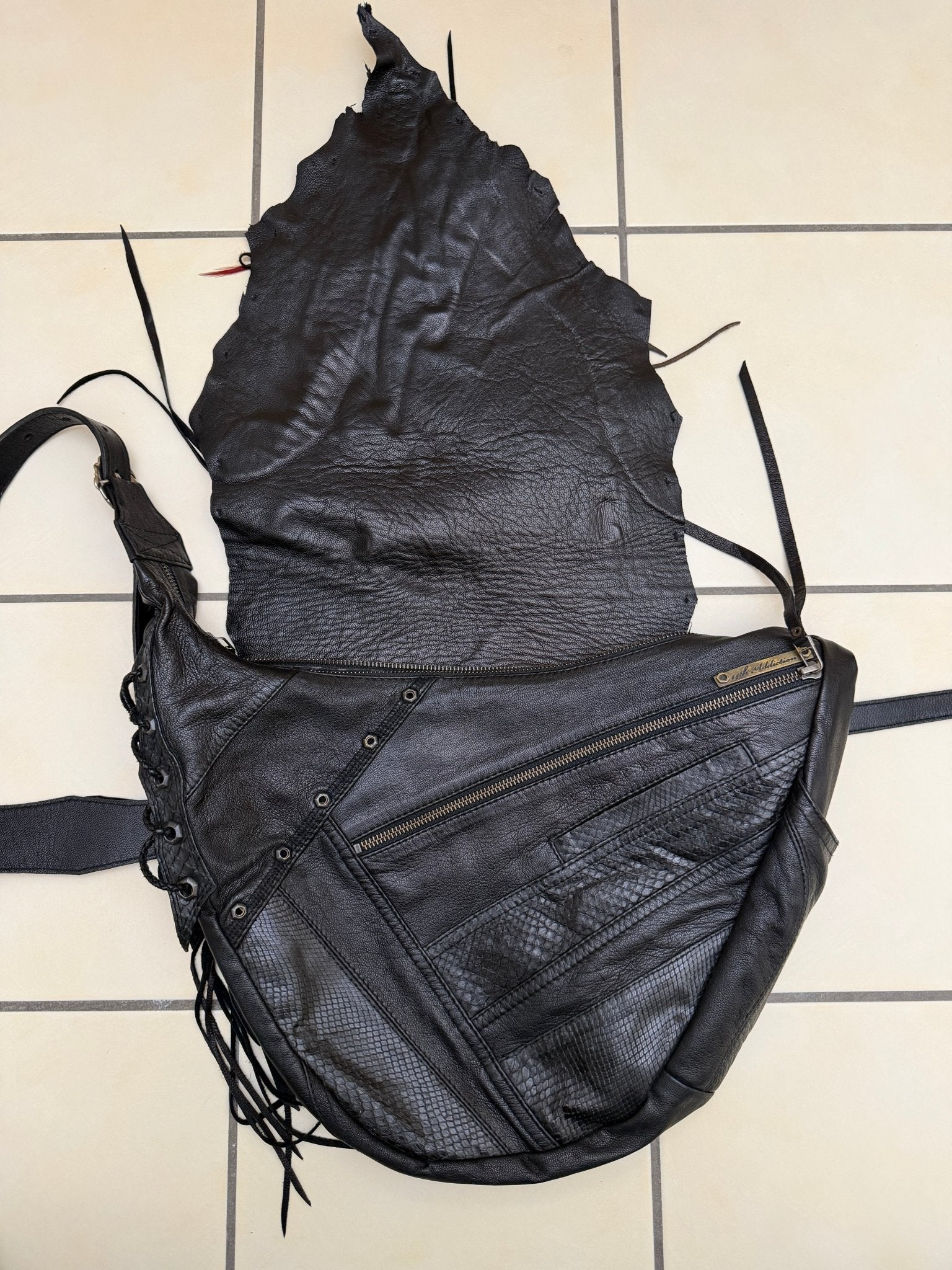 14th Addiction Gypsy Bag - wintexarchive