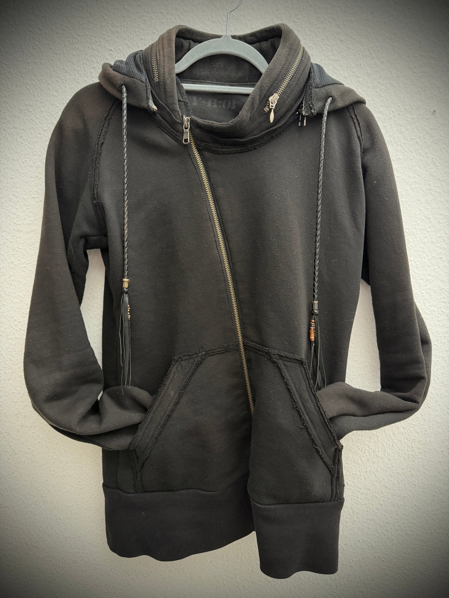 14th Addiction TY-B:01 Poem Bono Sweat Jacket – wintexarchive