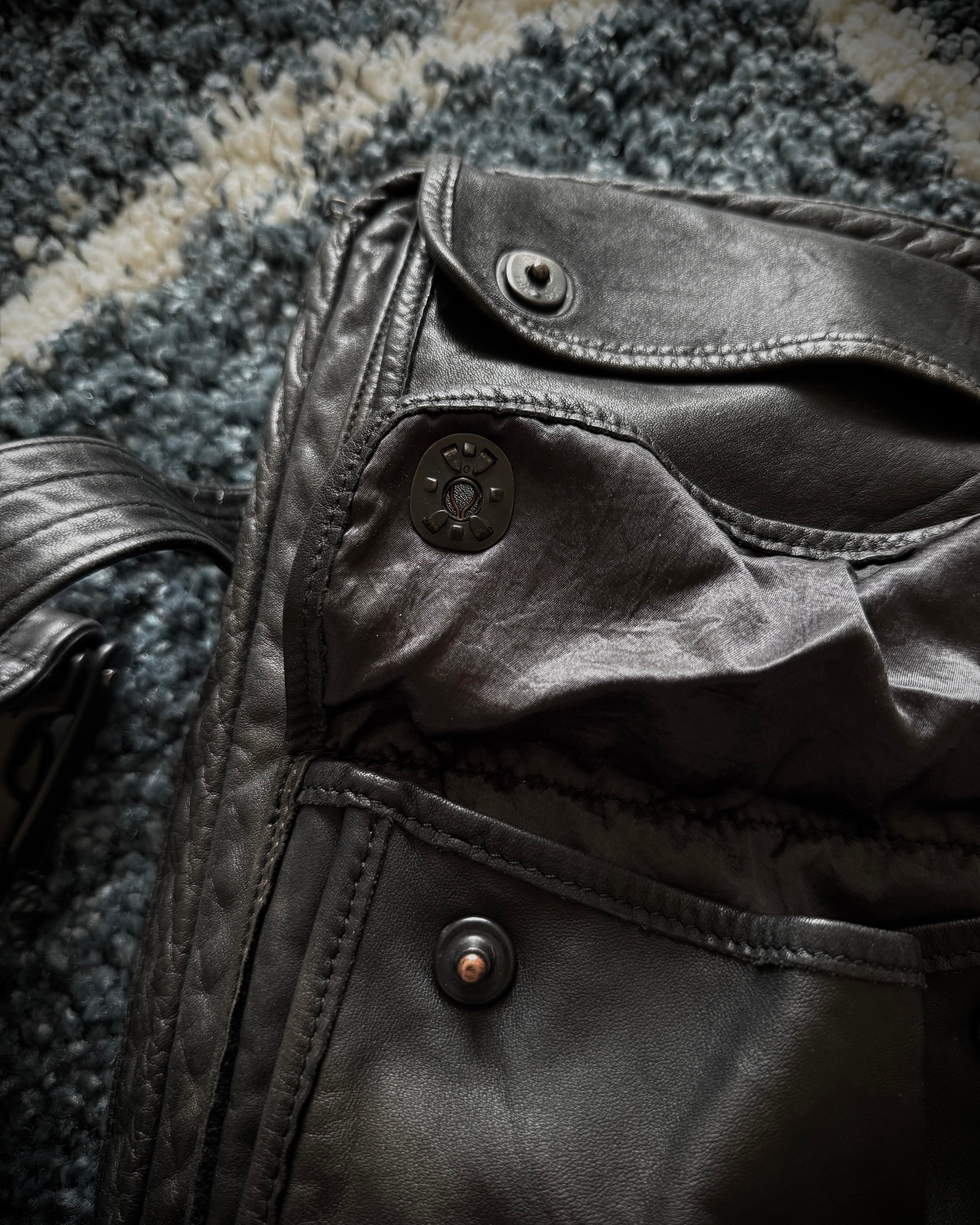 Wintexa’s Personal Collection Sistere AW2008 Gas mask sling bag