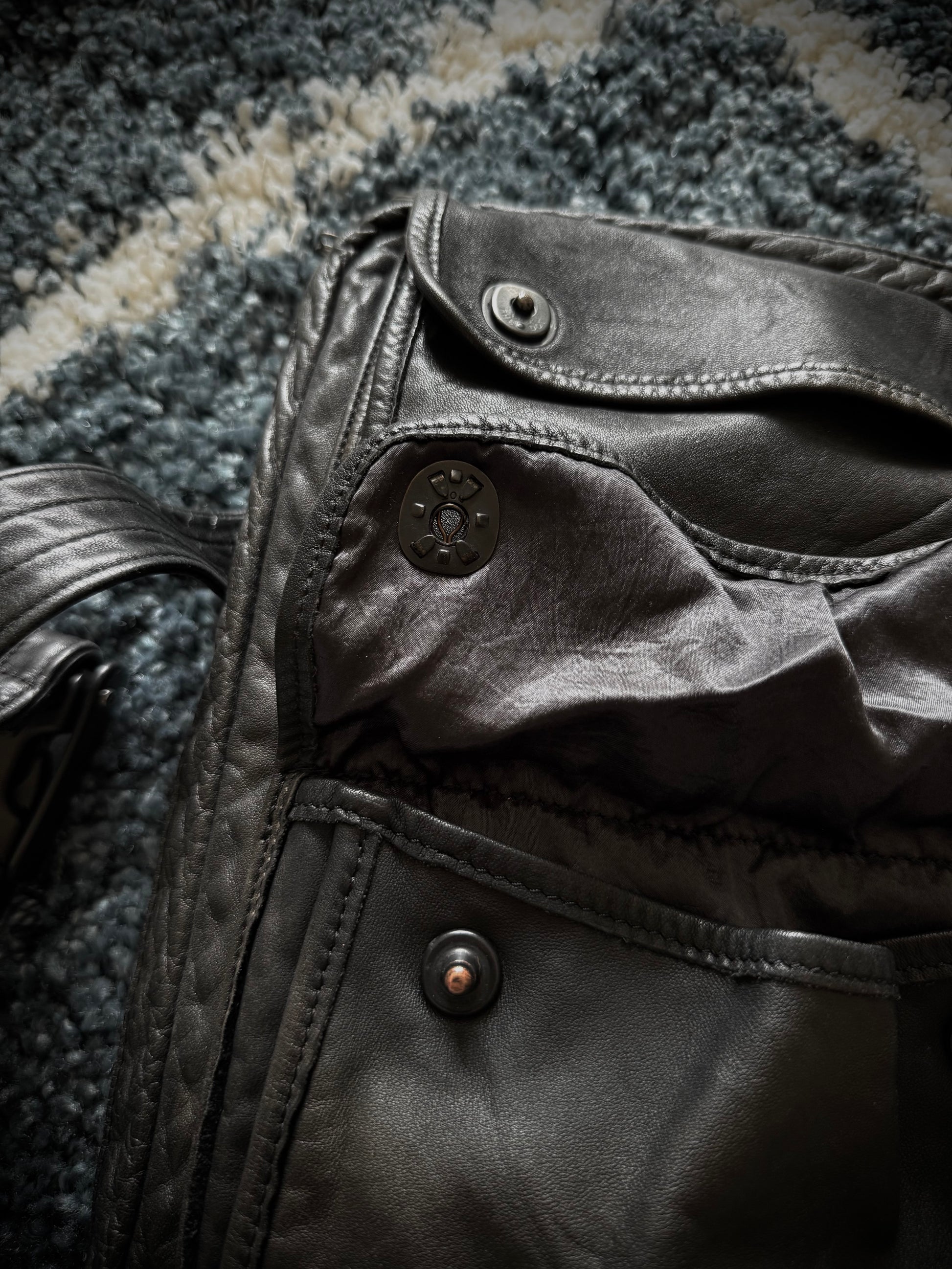 Wintexa’s Personal Collection Sistere AW2008 Gas mask sling bag