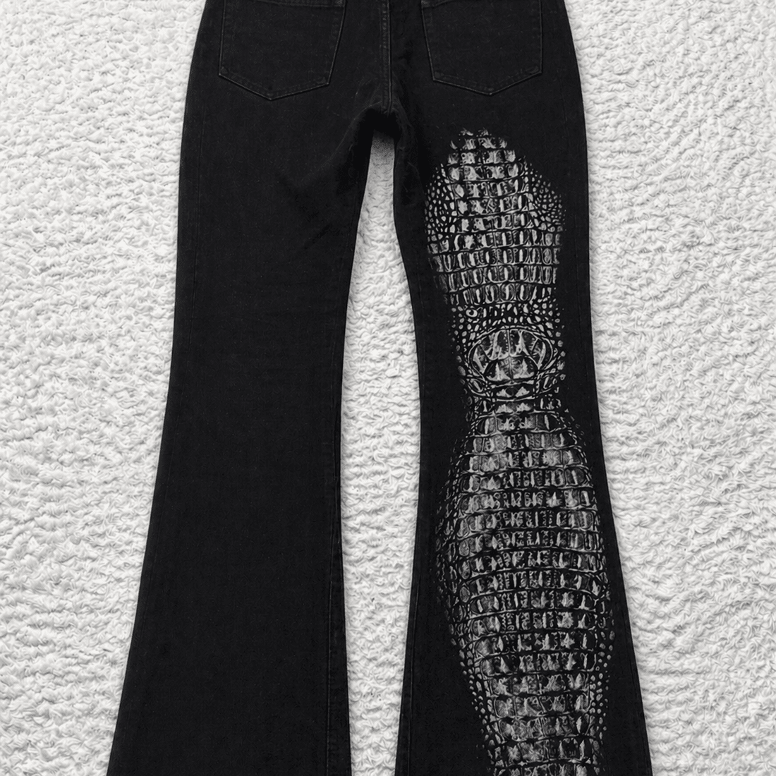 5351 Pour Les Hommes Crocodile Flared Pants - wintexarchive