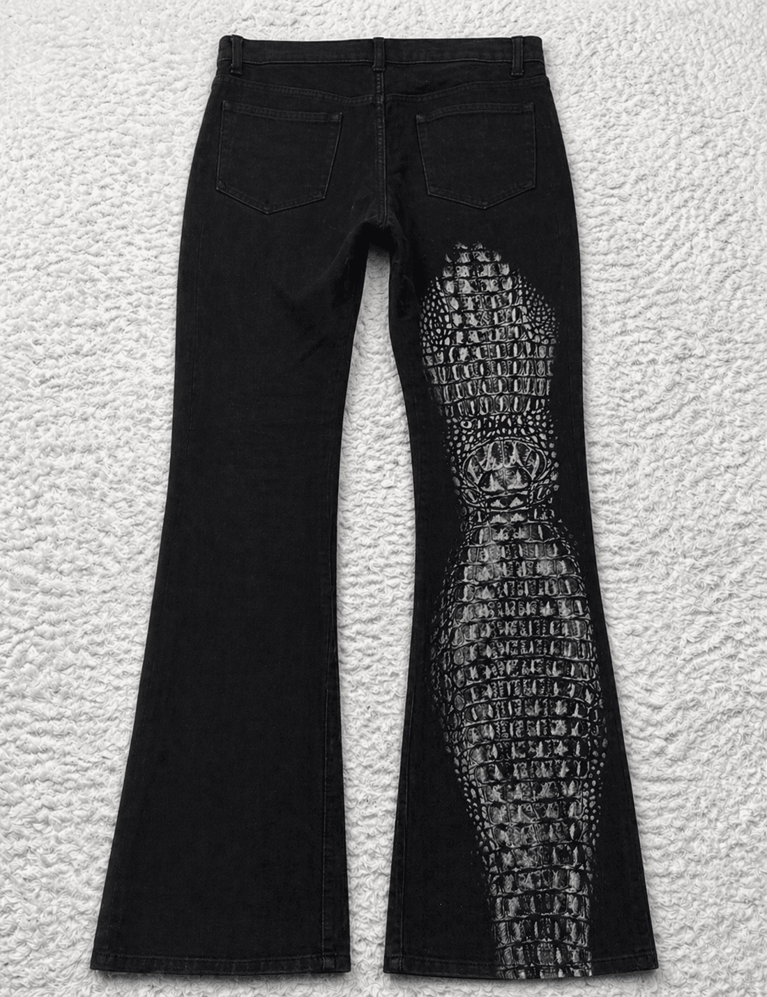 5351 Pour Les Hommes Crocodile Flared Pants - wintexarchive