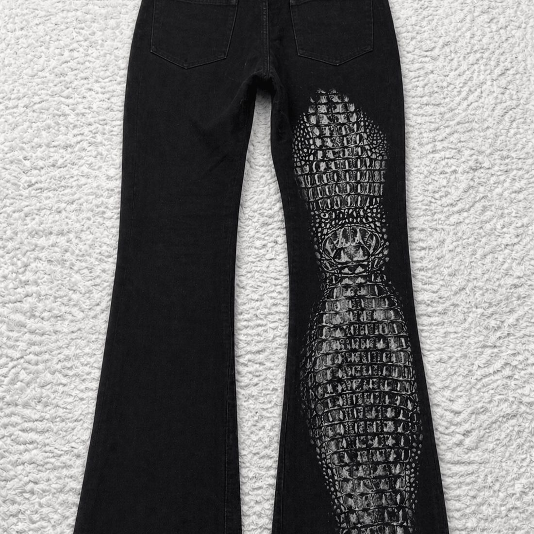 5351 Pour Les Hommes Crocodile Flared Pants - wintexarchive