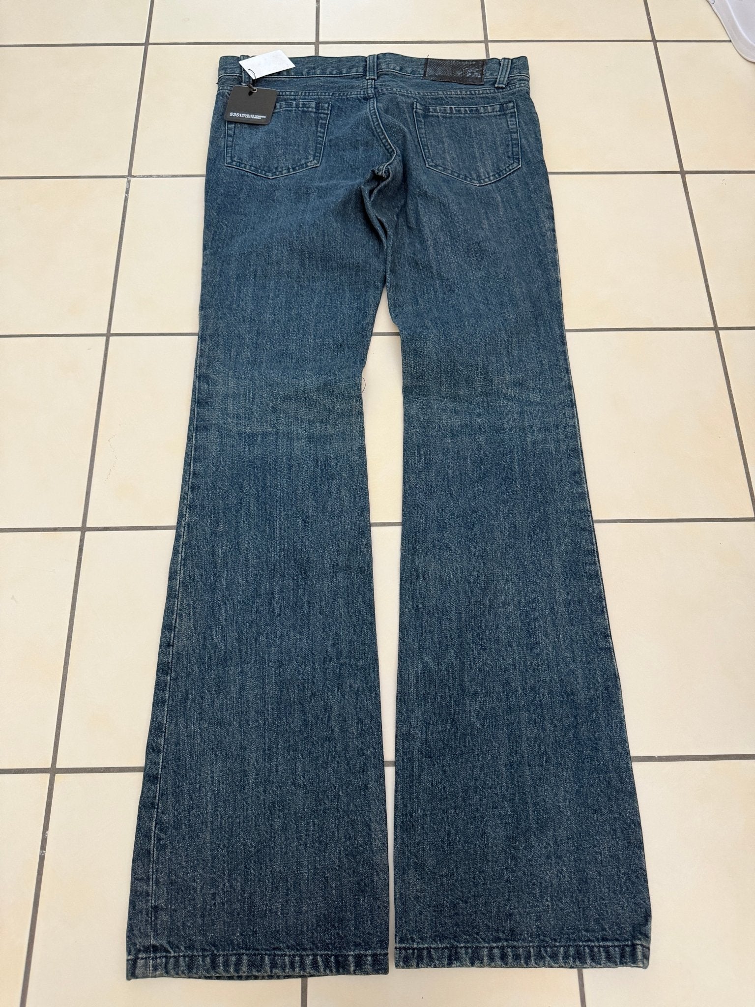 5351 Pour Les Hommes Distressed Python Flared Denim Pants - wintexarchive