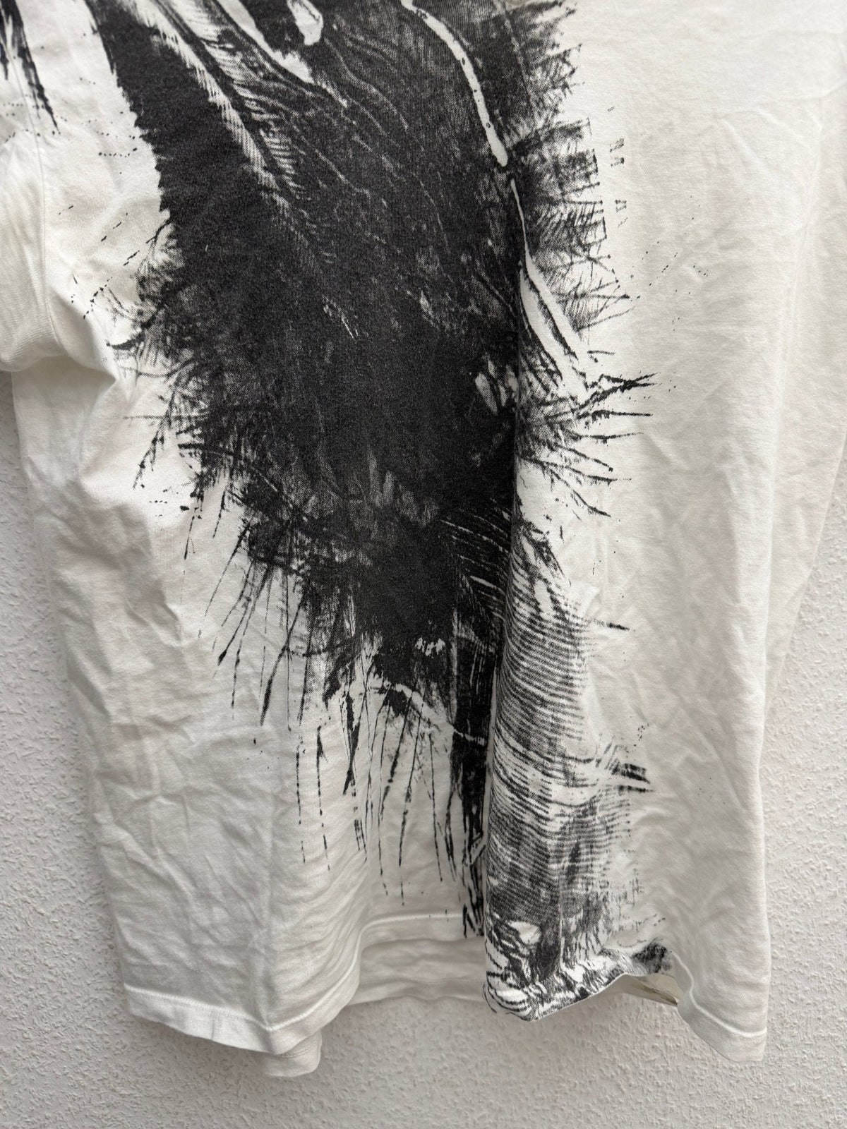 5351 Pour Les Hommes Mutant Feather Shirt - wintexarchive