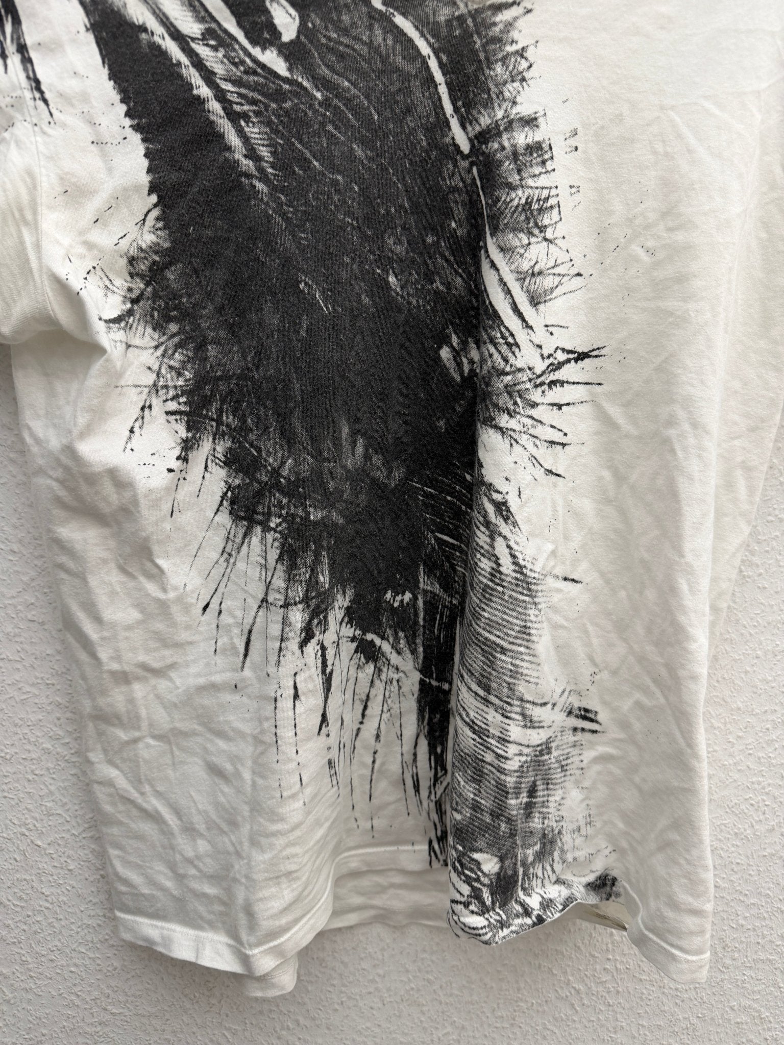 5351 Pour Les Hommes Mutant Feather Shirt - wintexarchive