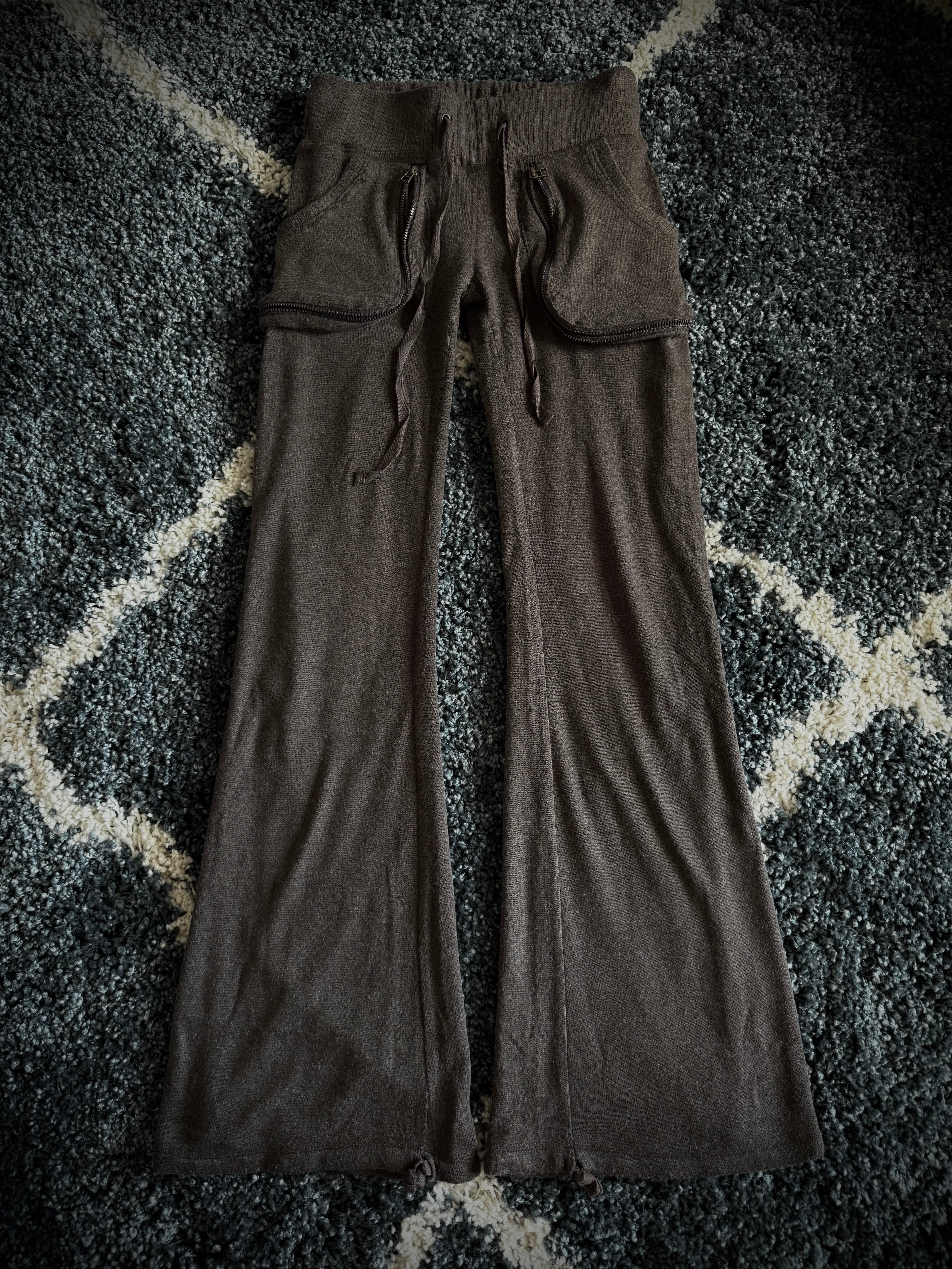 G.O.A 3D Pockets Flared Sweatpants