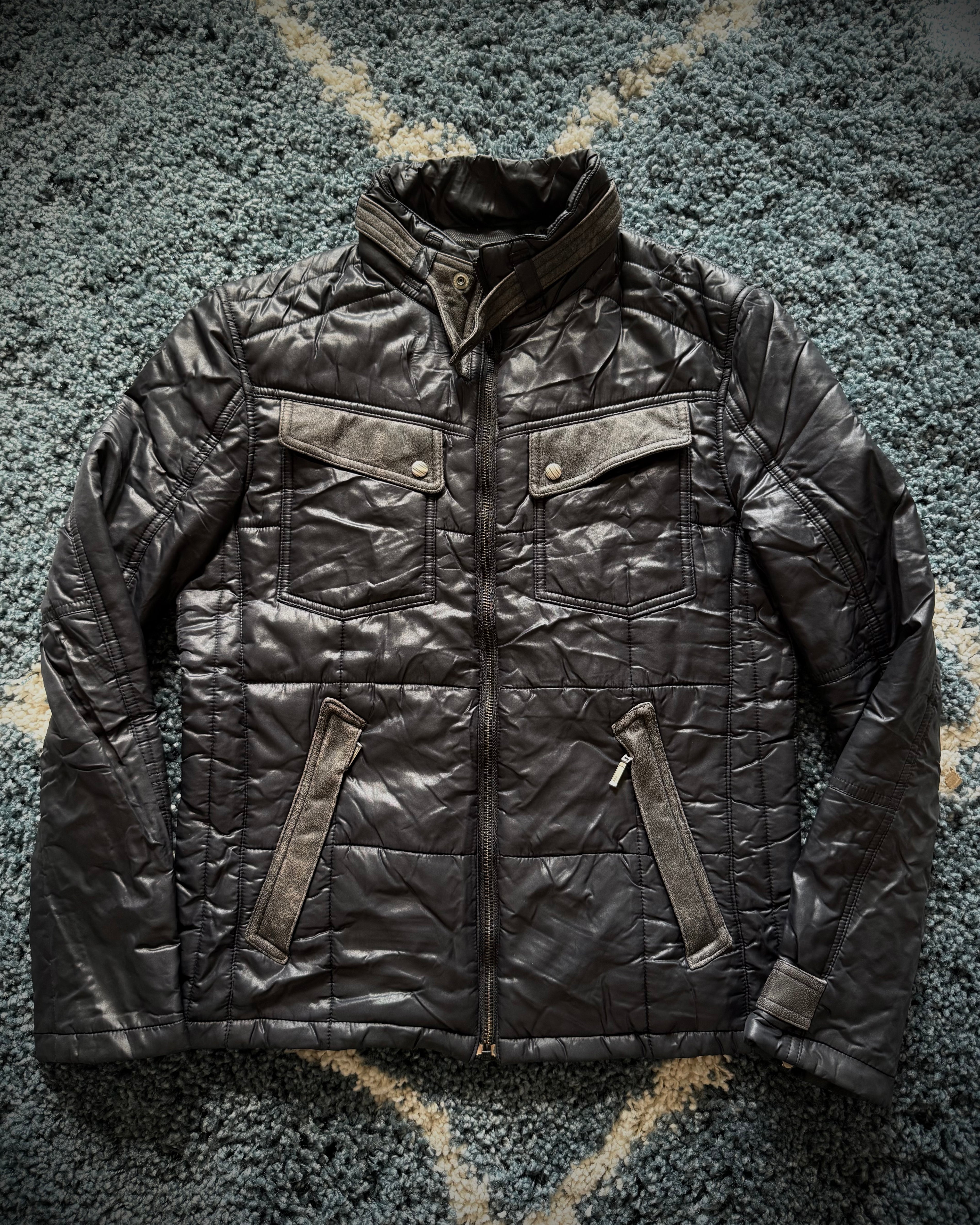 Tornado Mart Leather strap details puffer
