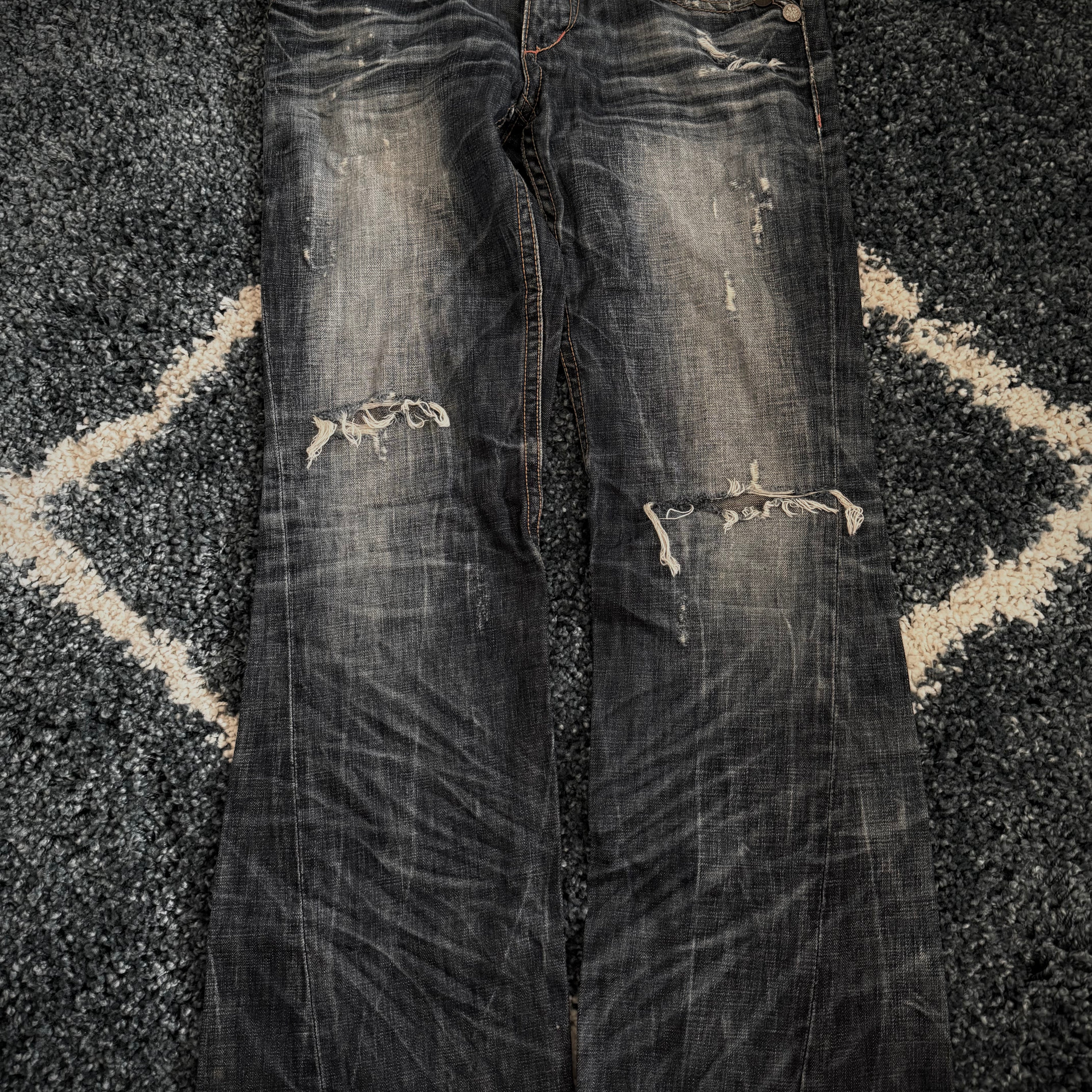 Lolita clawmark flared denim