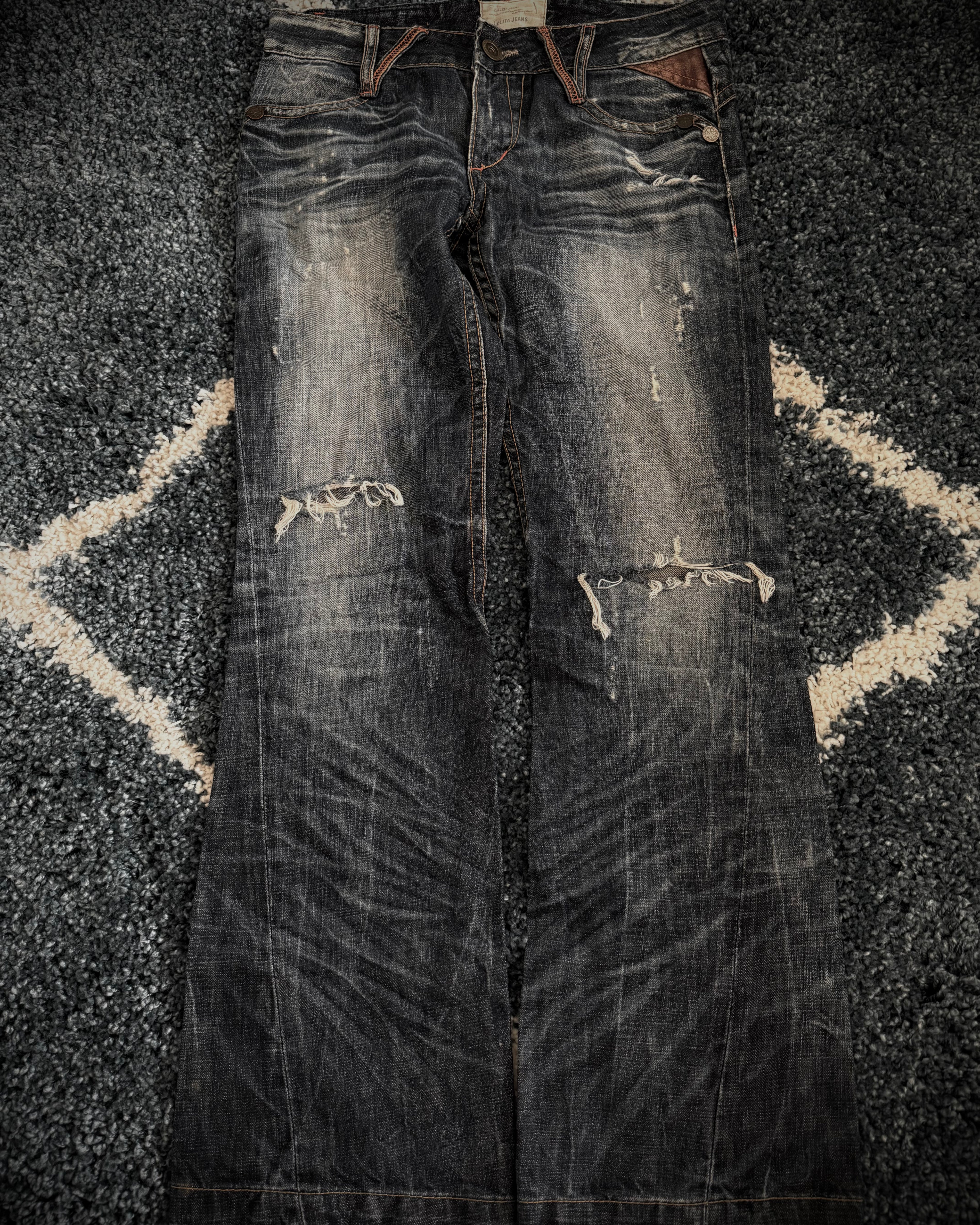 Lolita clawmark flared denim