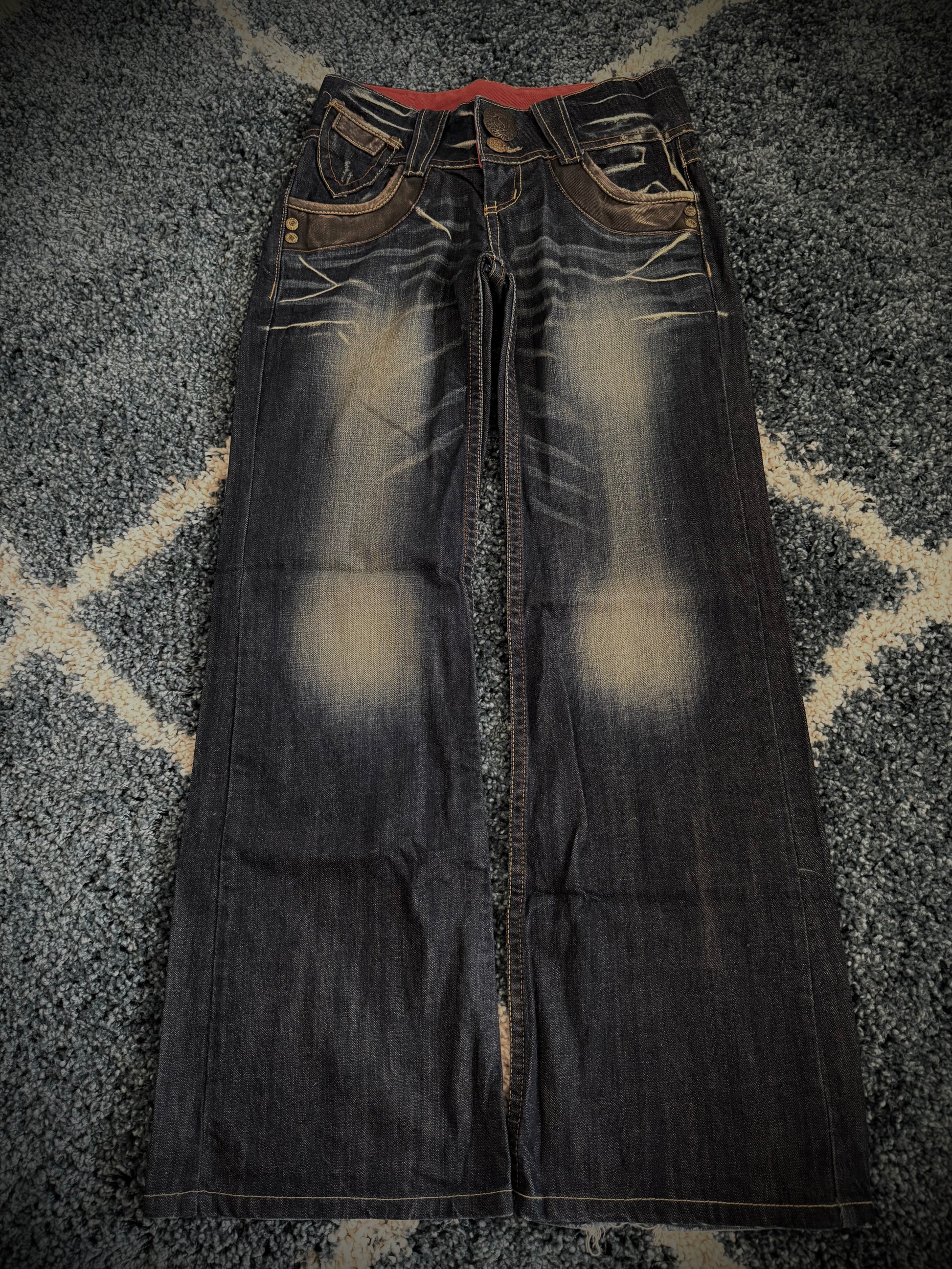 Red Pepper „Kingsman“ flared denim