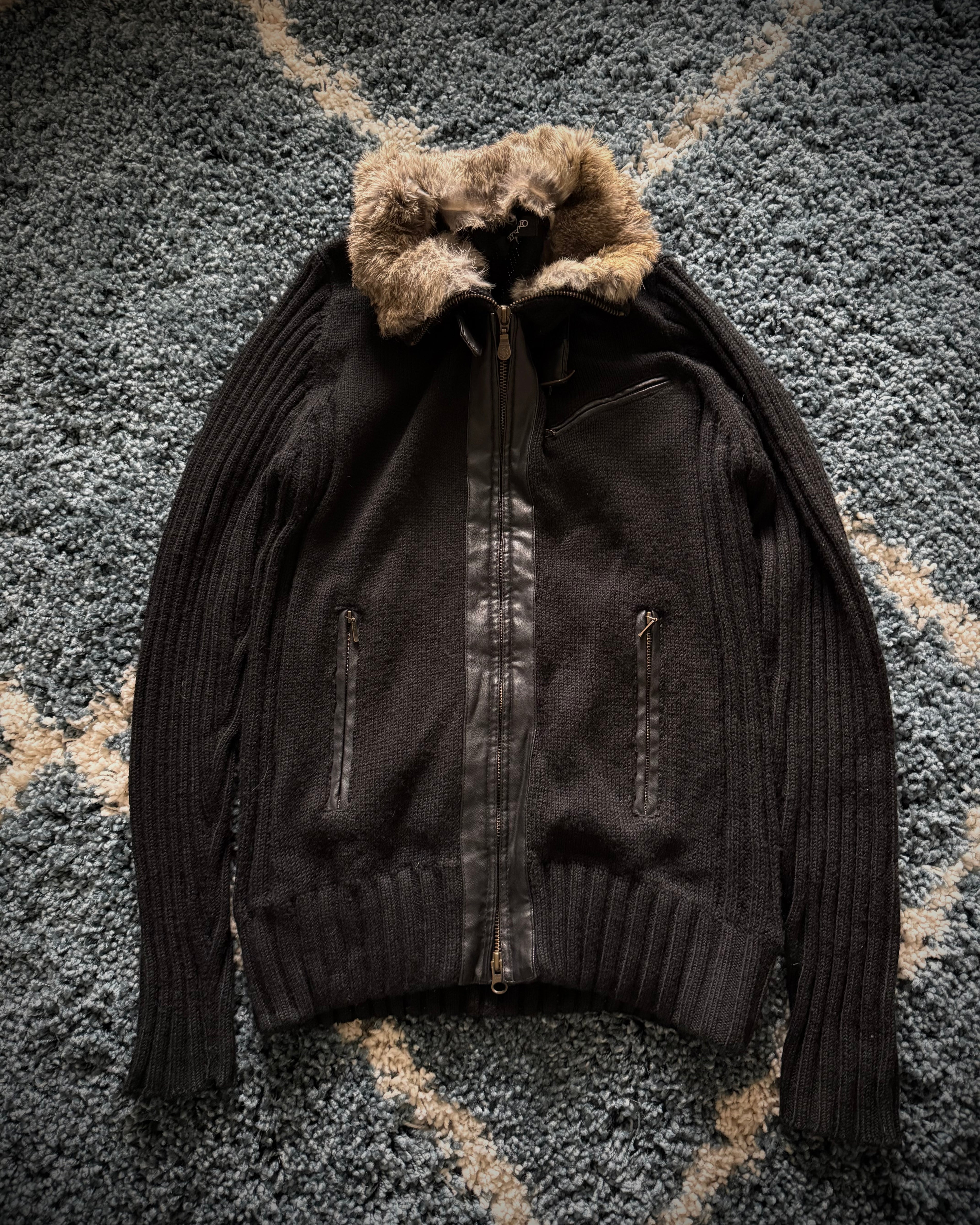 Tornado Mart Detachable Rabbit Fur Directors Cut Knit