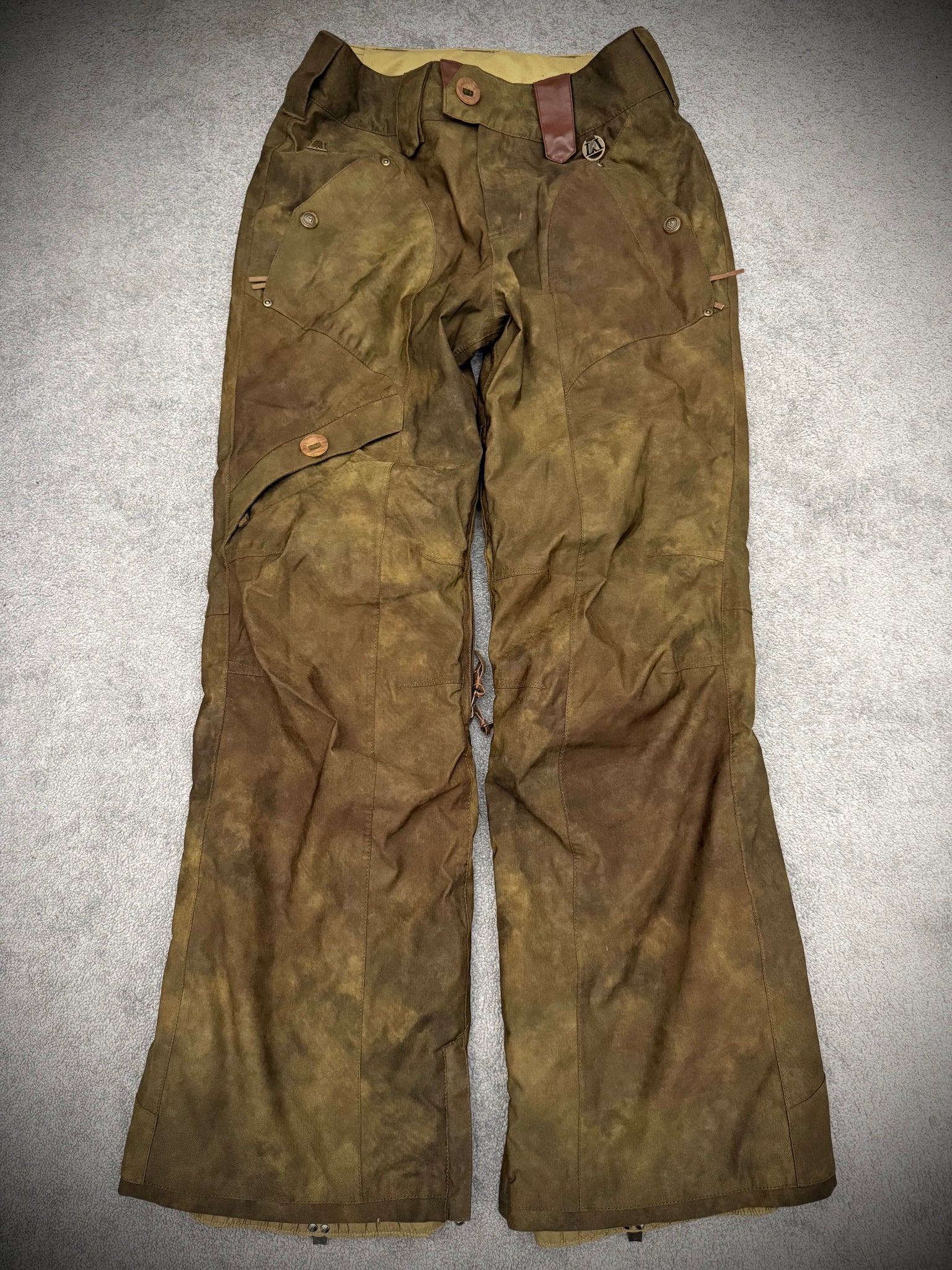 LL Rustic Flared Cargo ski pants