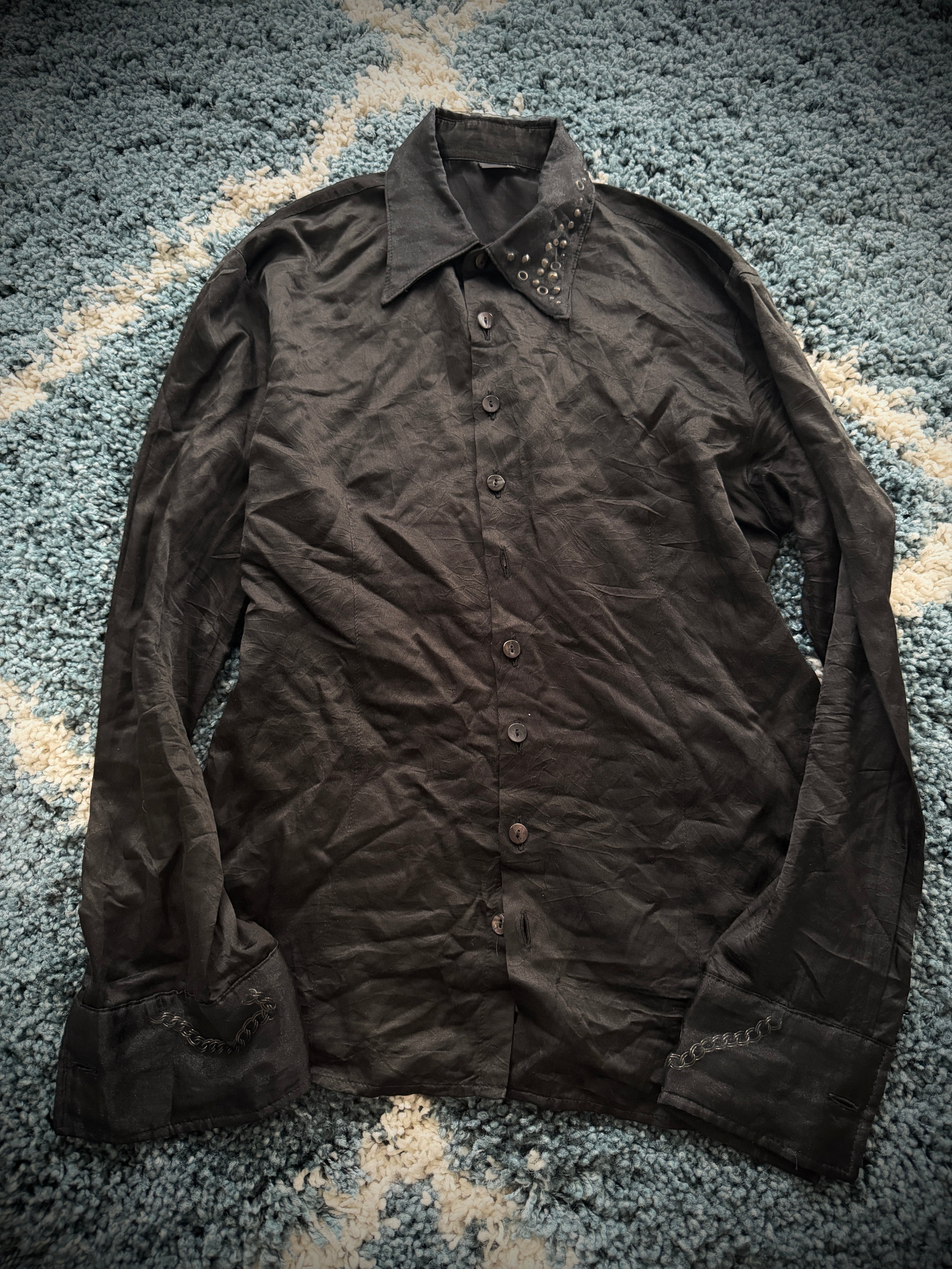 Grow hidden chain & studs dress shirt