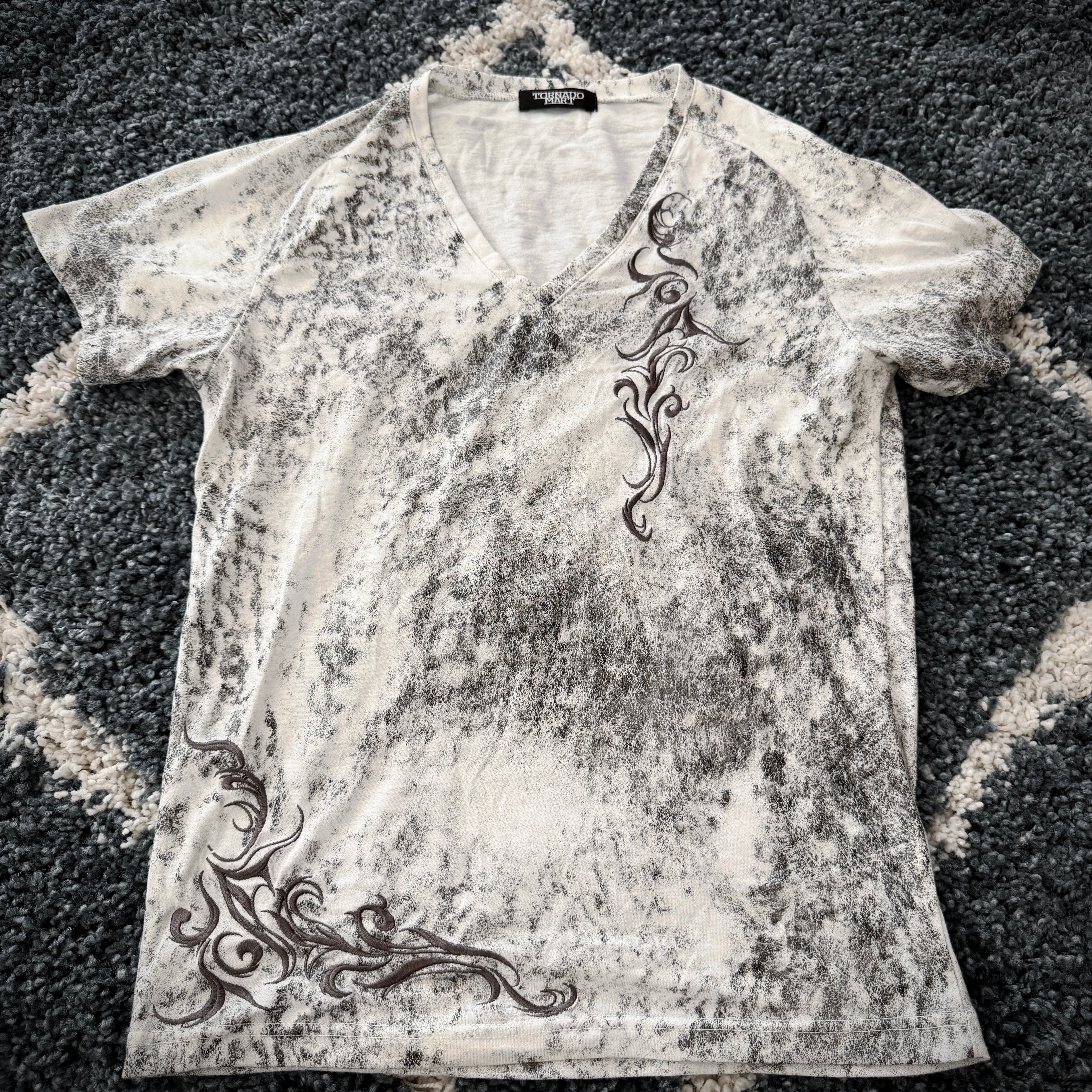 Tornado Mart Shiny Tribal Embroidery Shirt