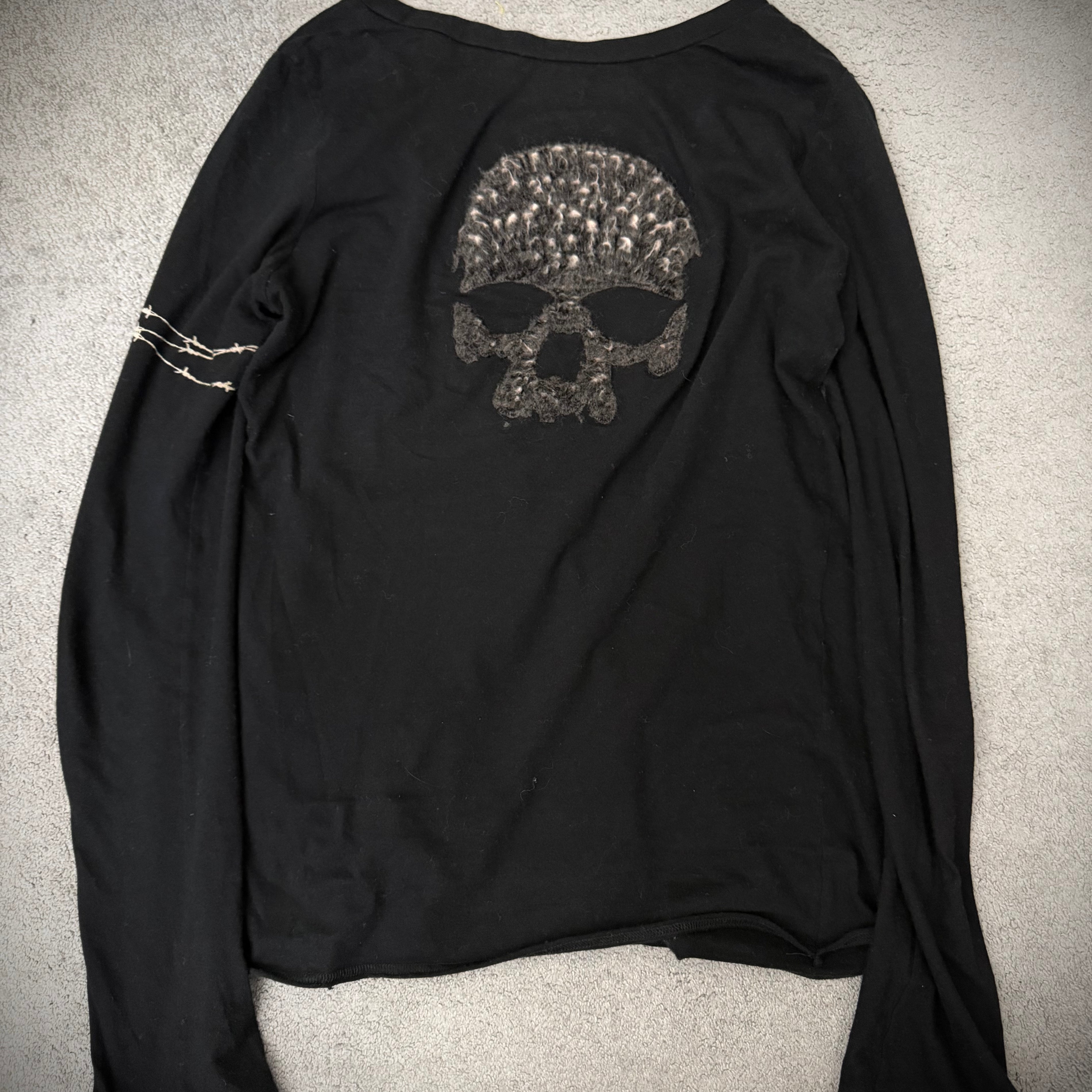 L.G.B. Wired Wool Skull Longsleeve