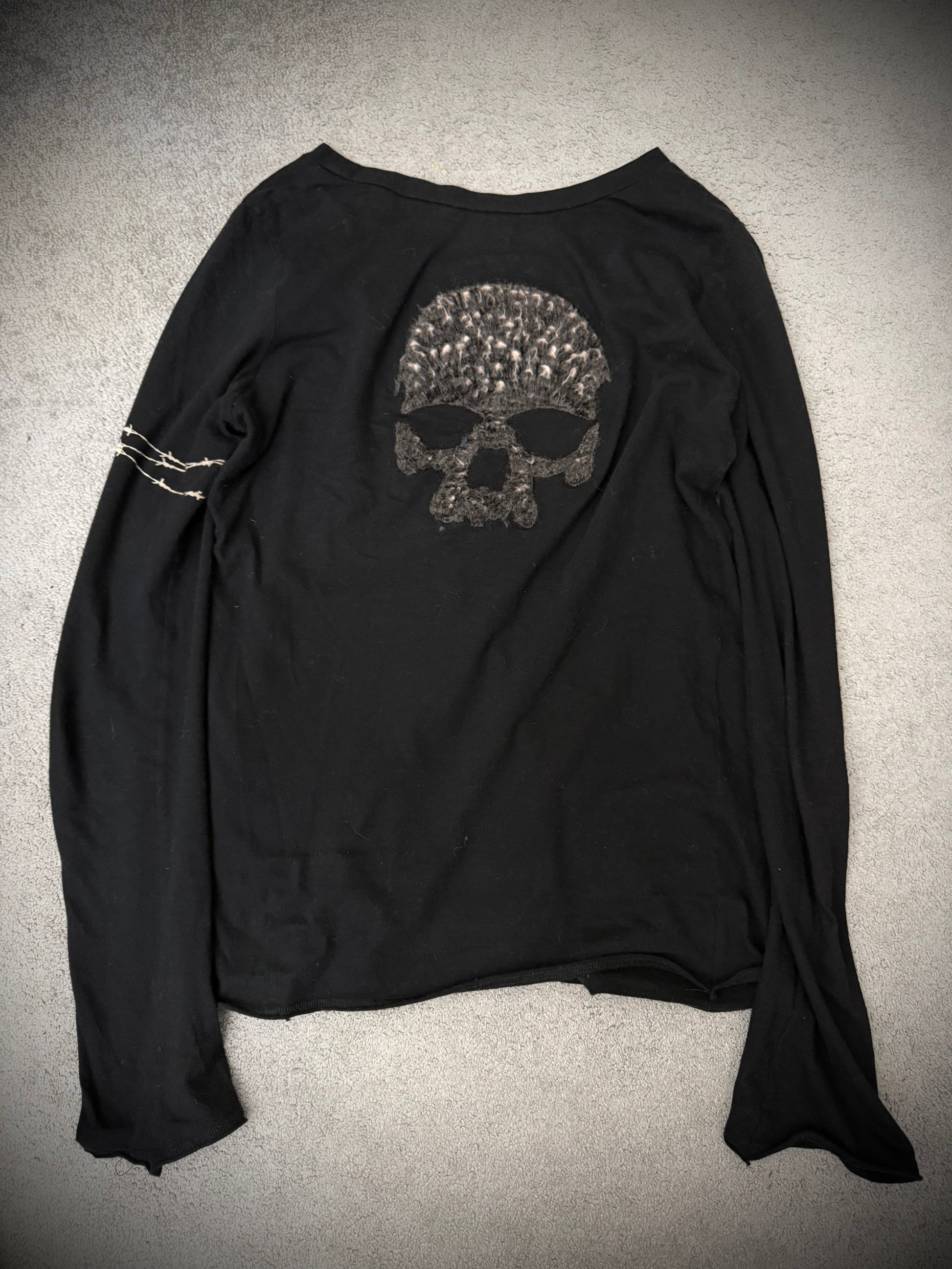 L.G.B. Wired Wool Skull Longsleeve