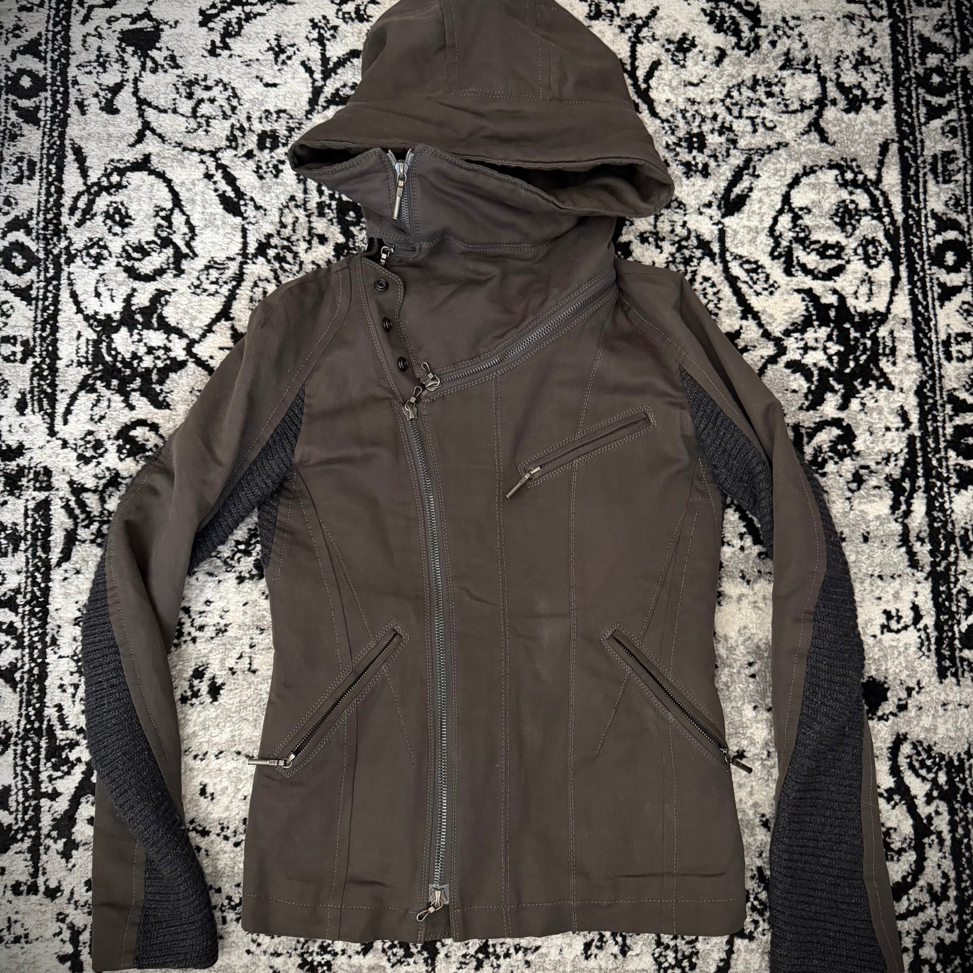 Sistere AW2010 „Scars“ Ninja Hood Jacket