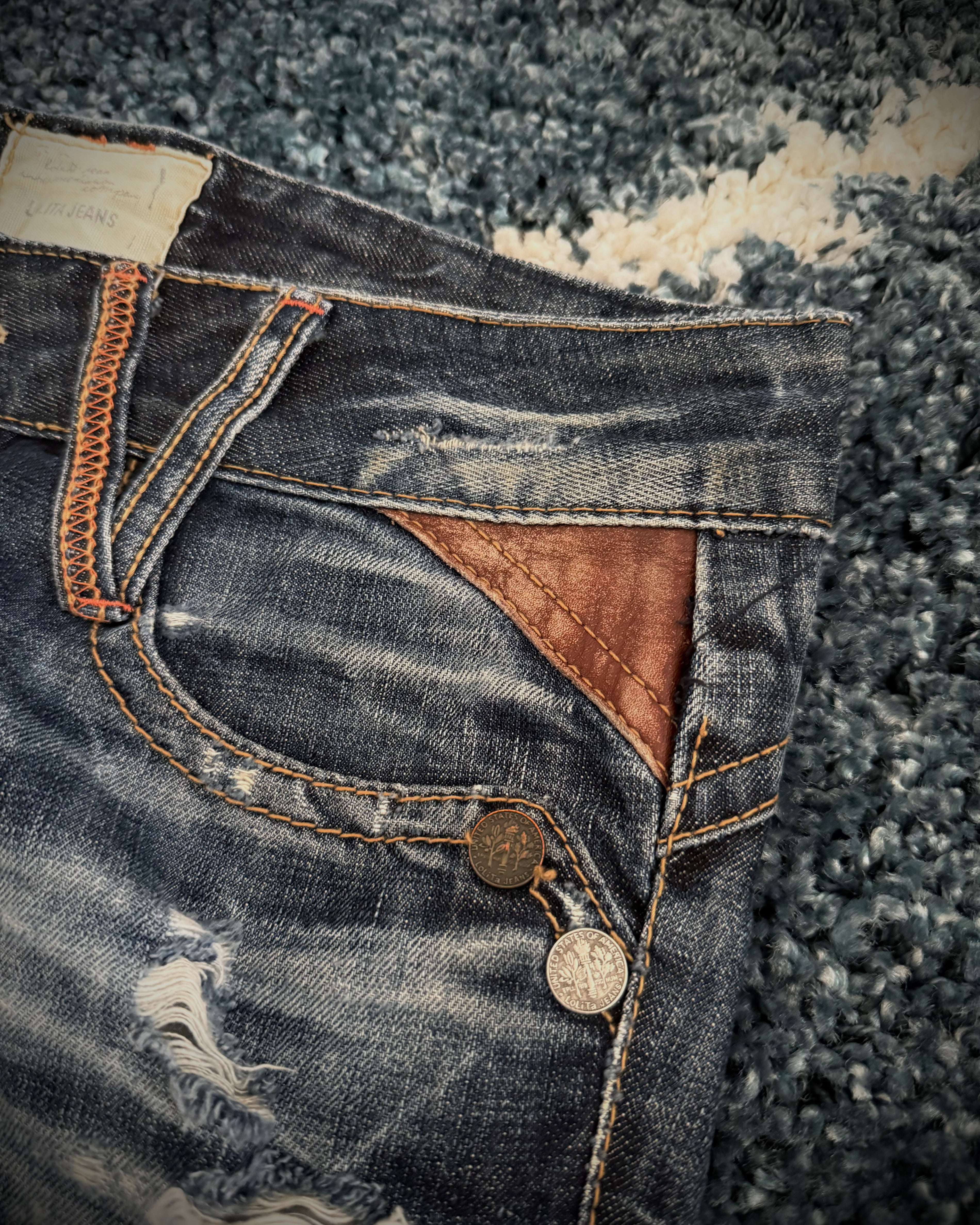 Lolita clawmark flared denim