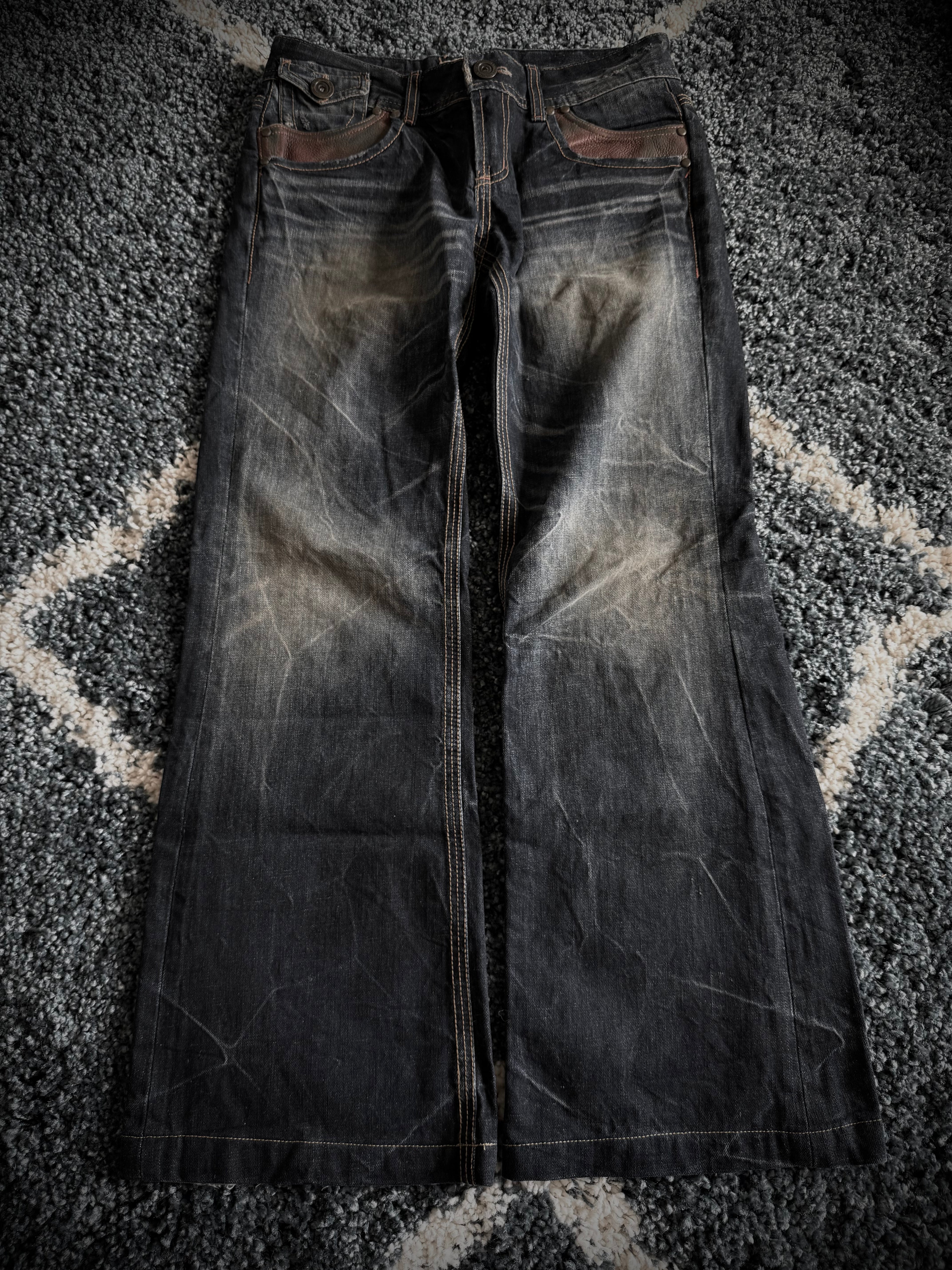 Lolita Leather details flared denim