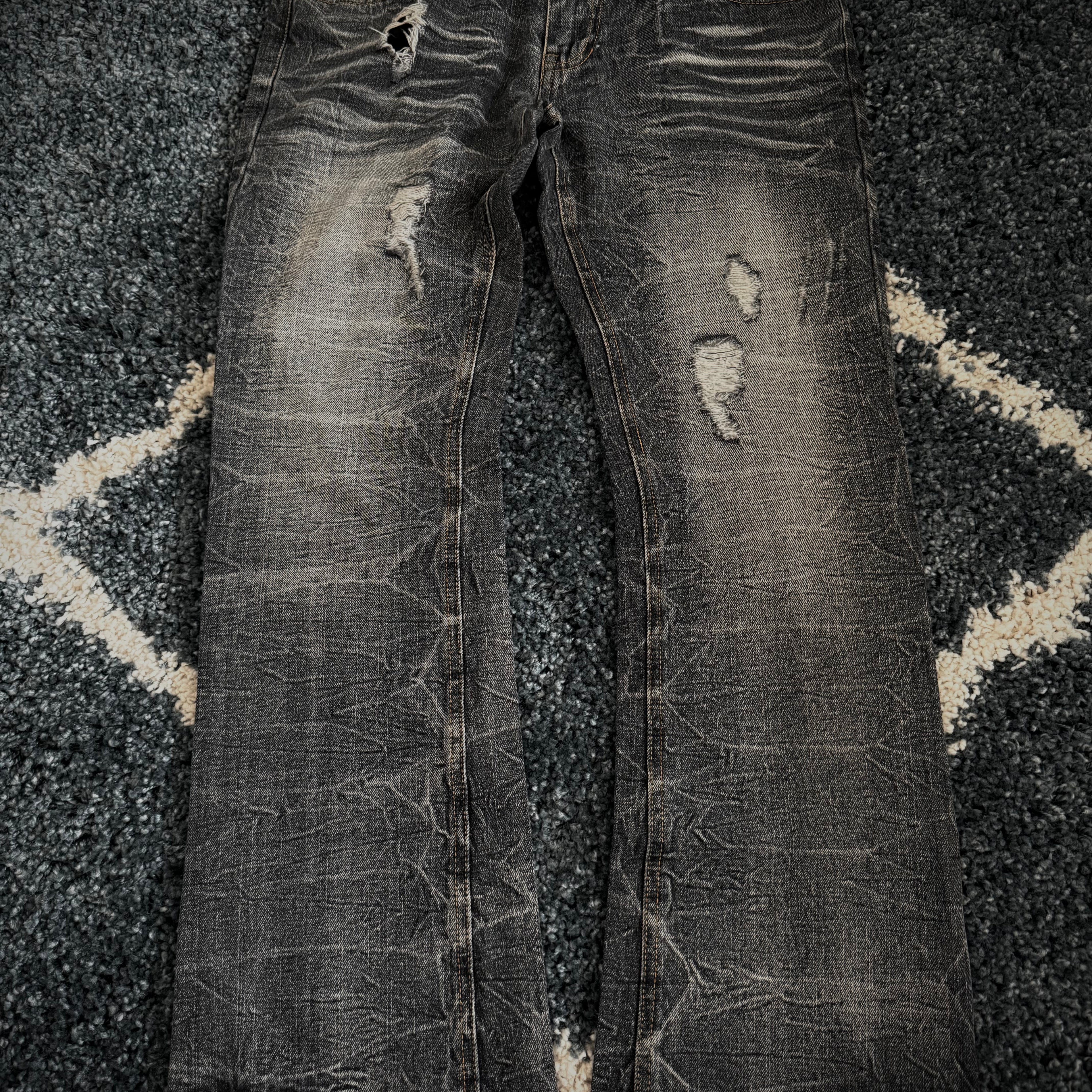 Lowbox Honeycomb distressed flared denim