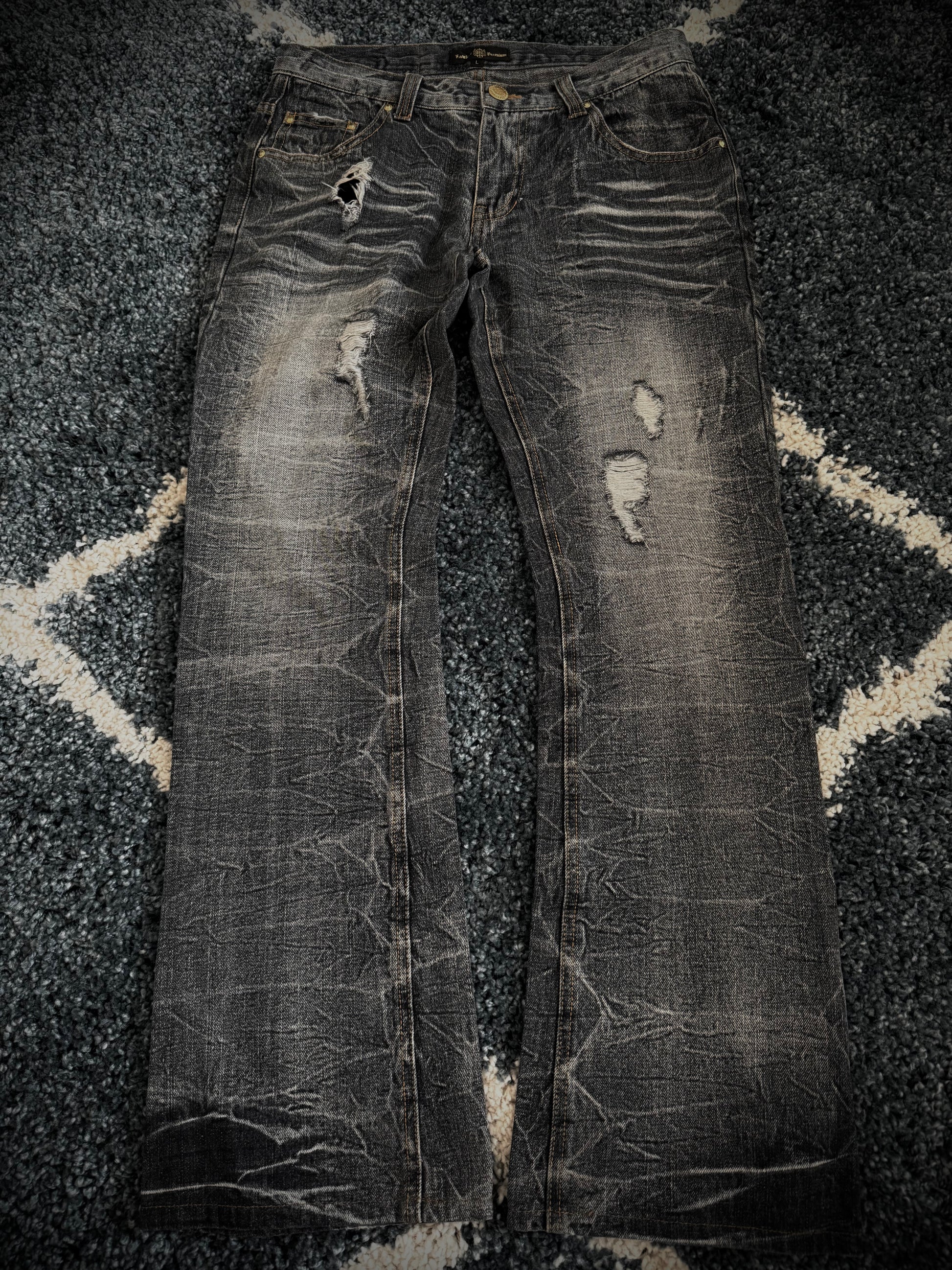 Lowbox Honeycomb distressed flared denim