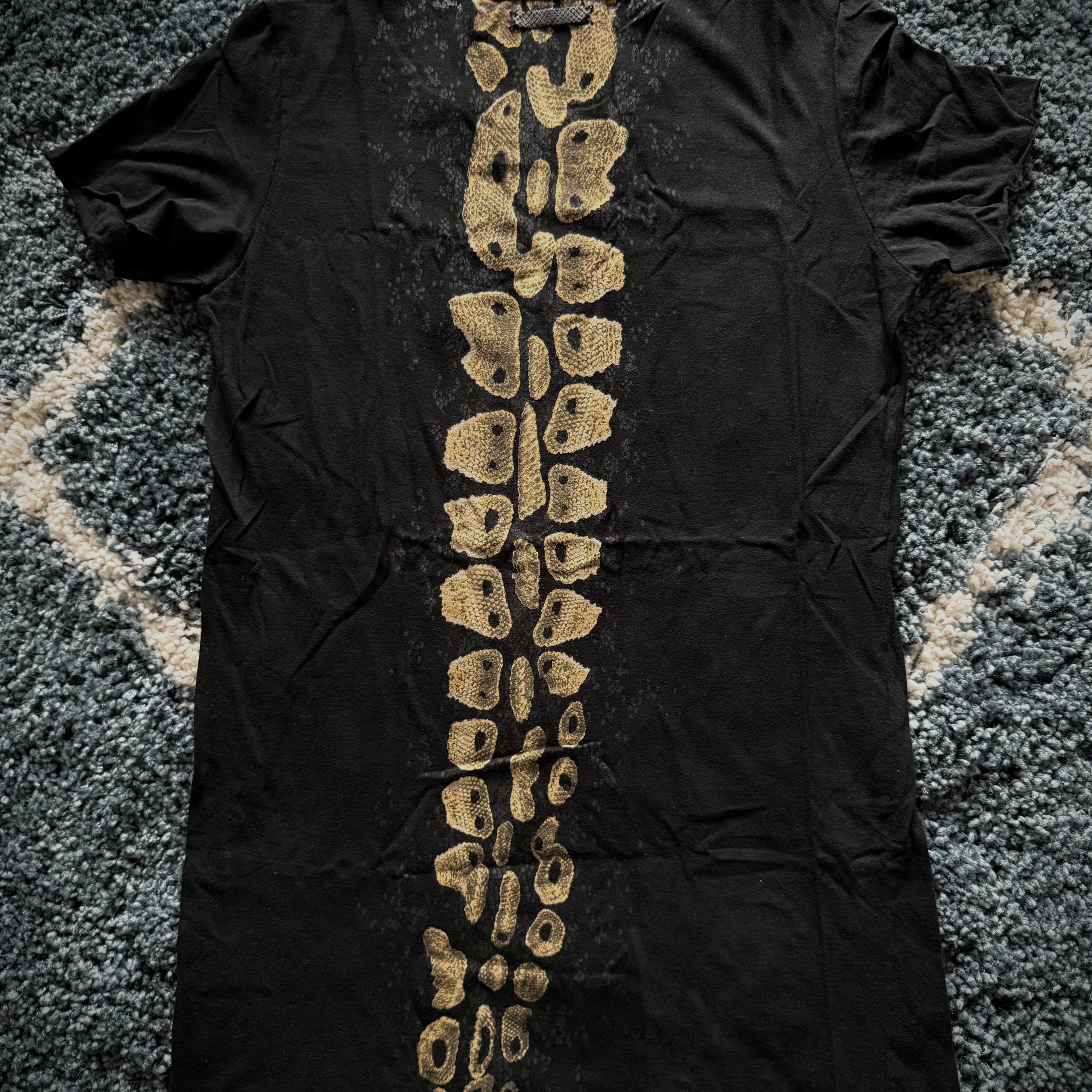 Ifsixwasnine python spine shirt