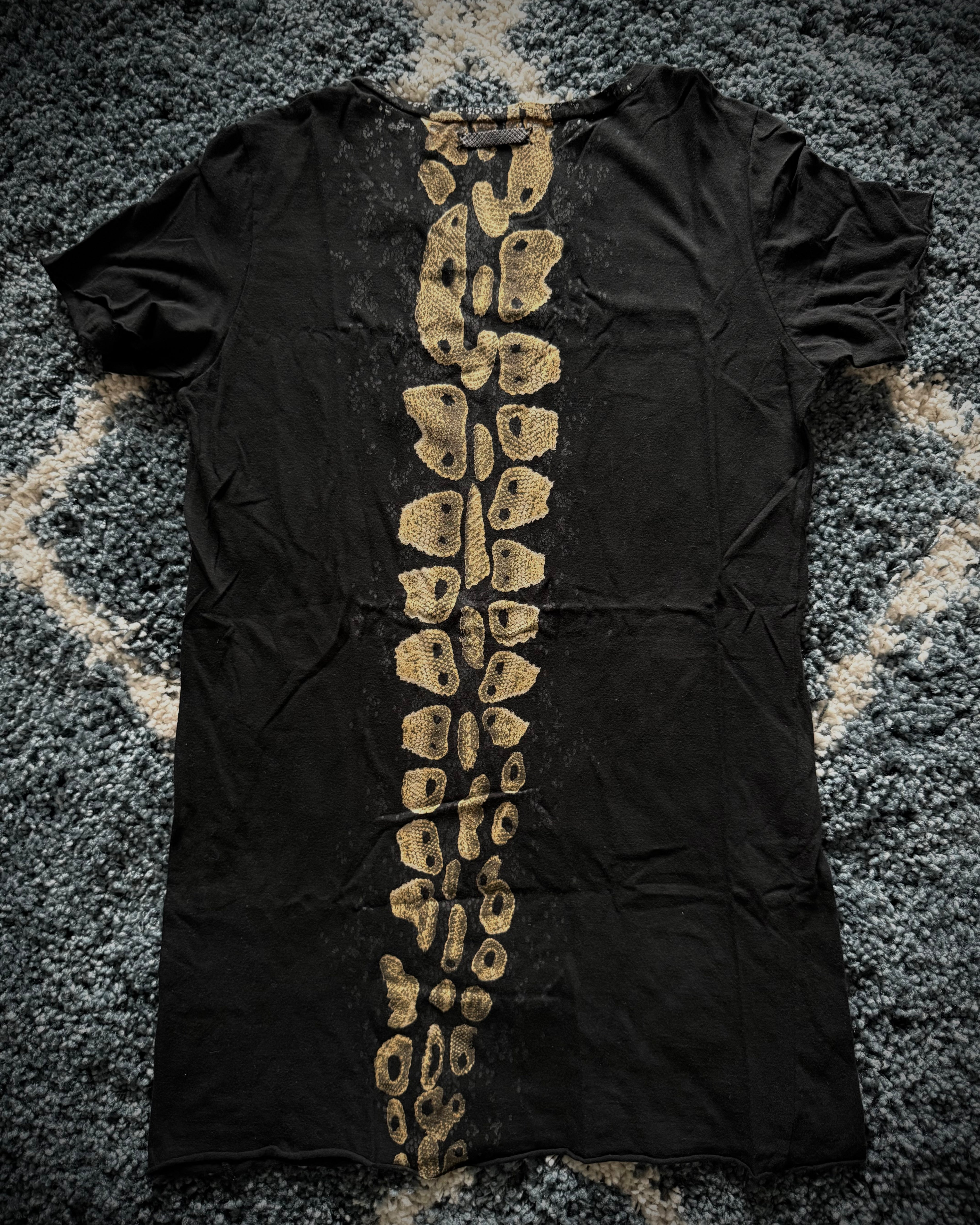 Ifsixwasnine python spine shirt