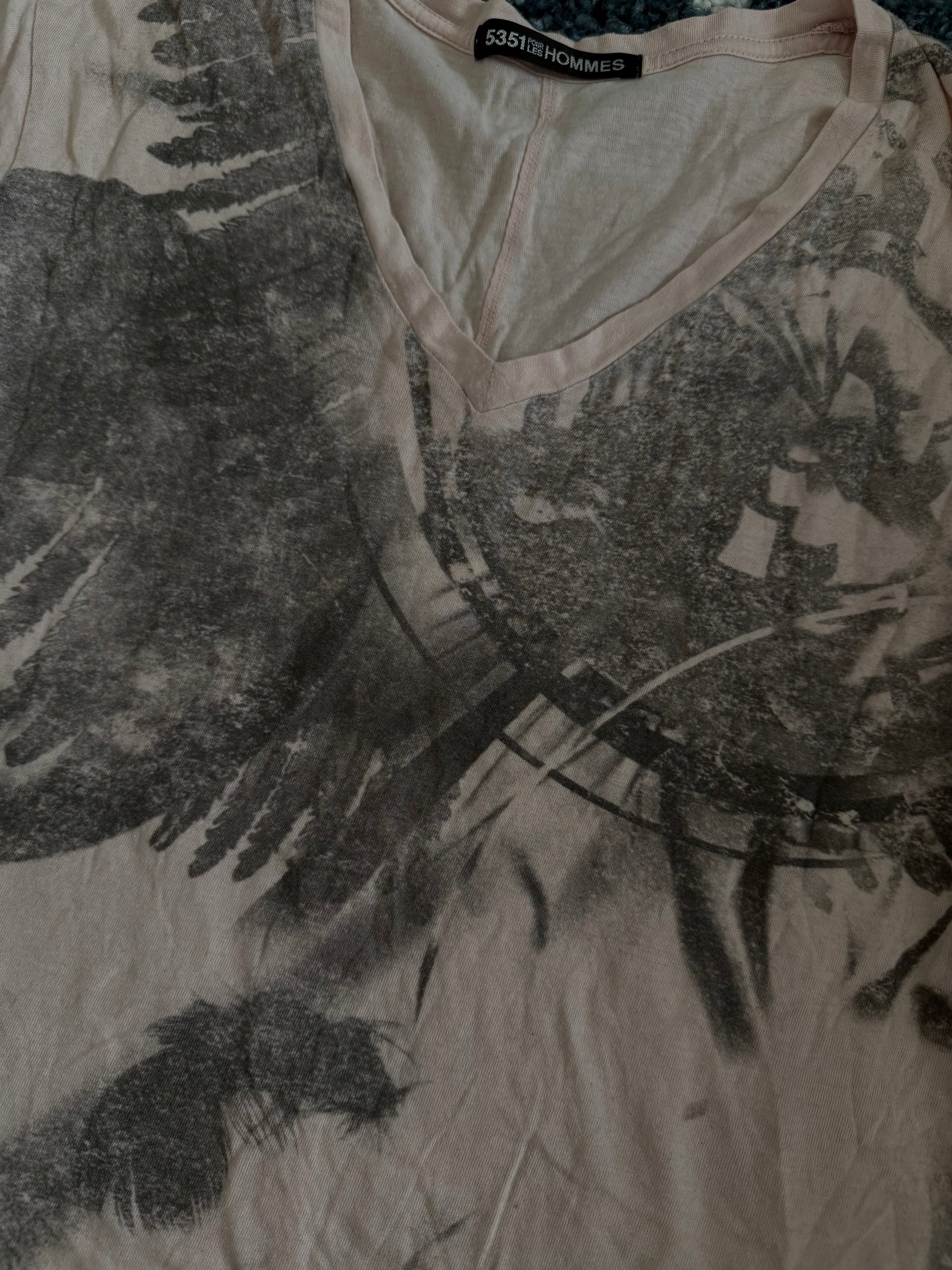5351 Pour Les Hommes forgotten memories shirt