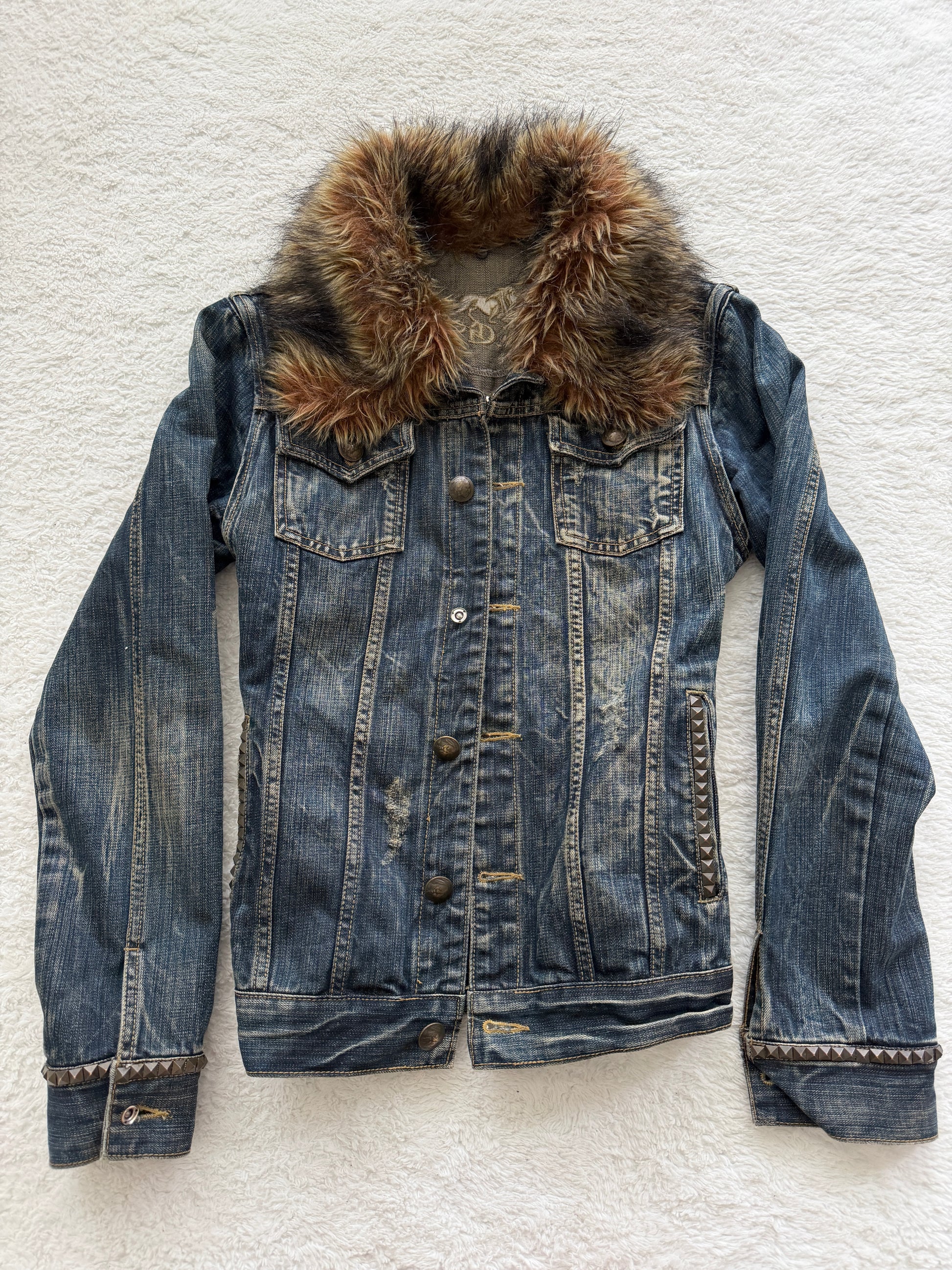 Lagust Studded Muddy Fur Denim Jacket