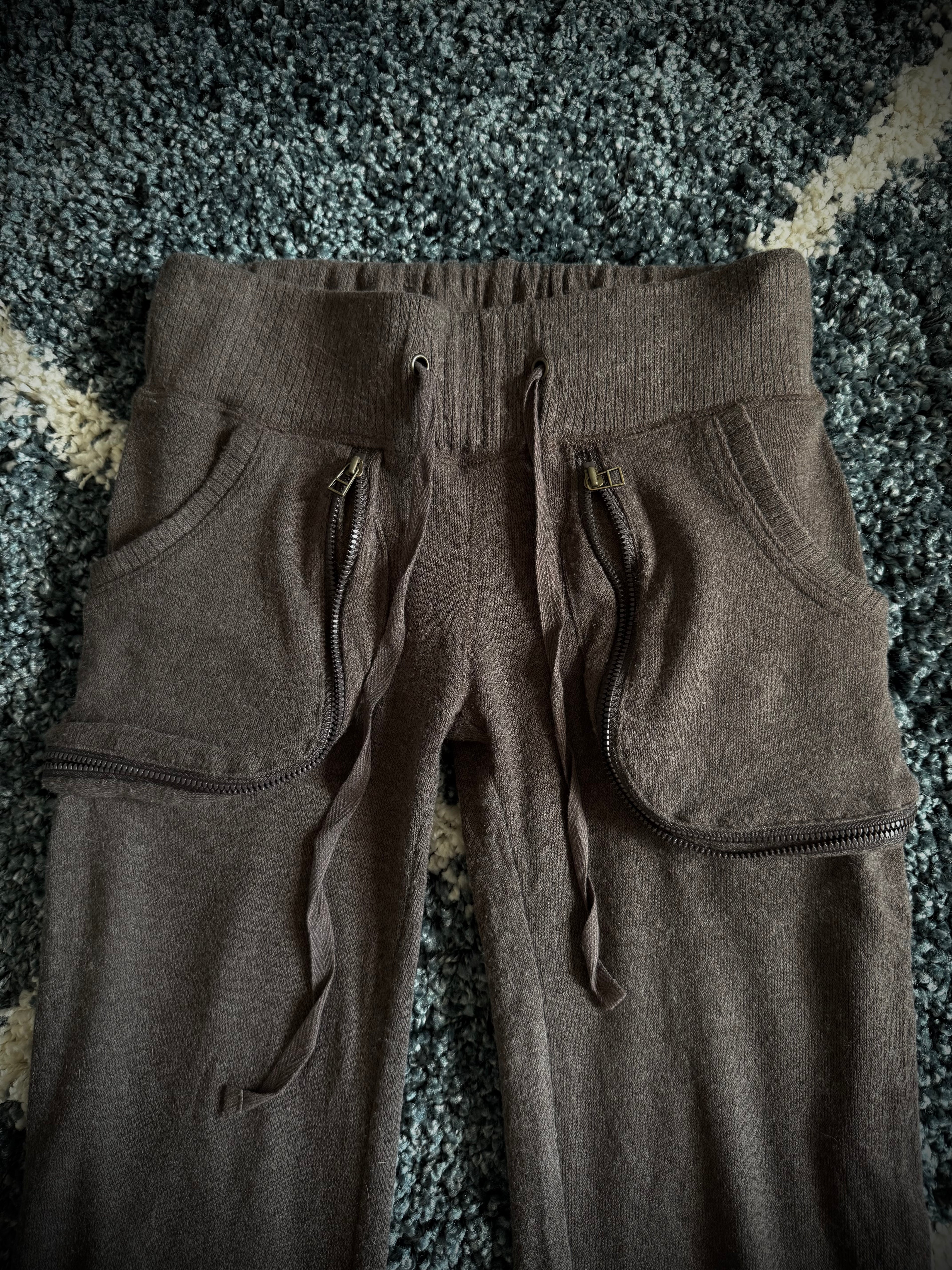 G.O.A 3D Pockets Flared Sweatpants