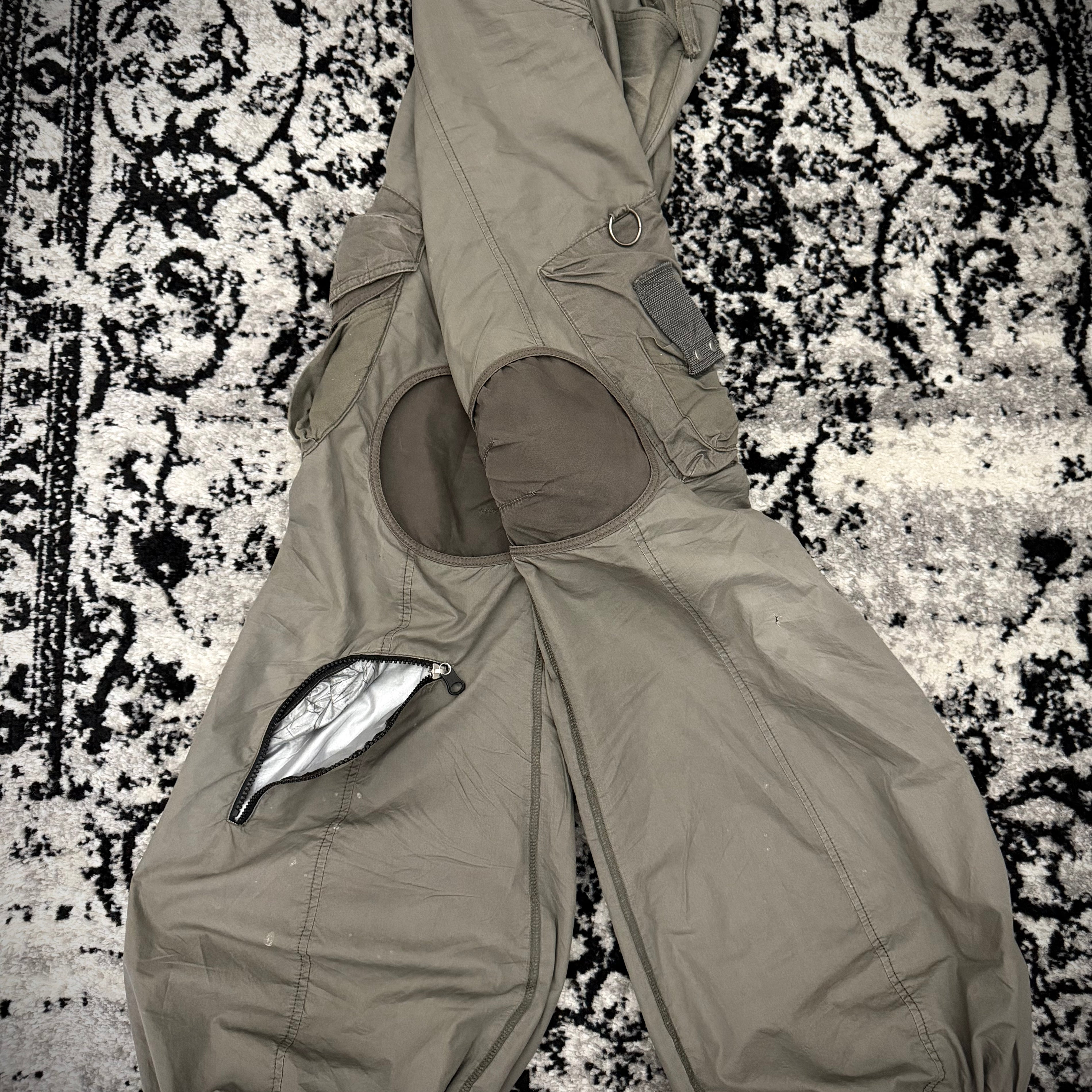L.G.B. 4/4 Parachute Banana Cargo Pants