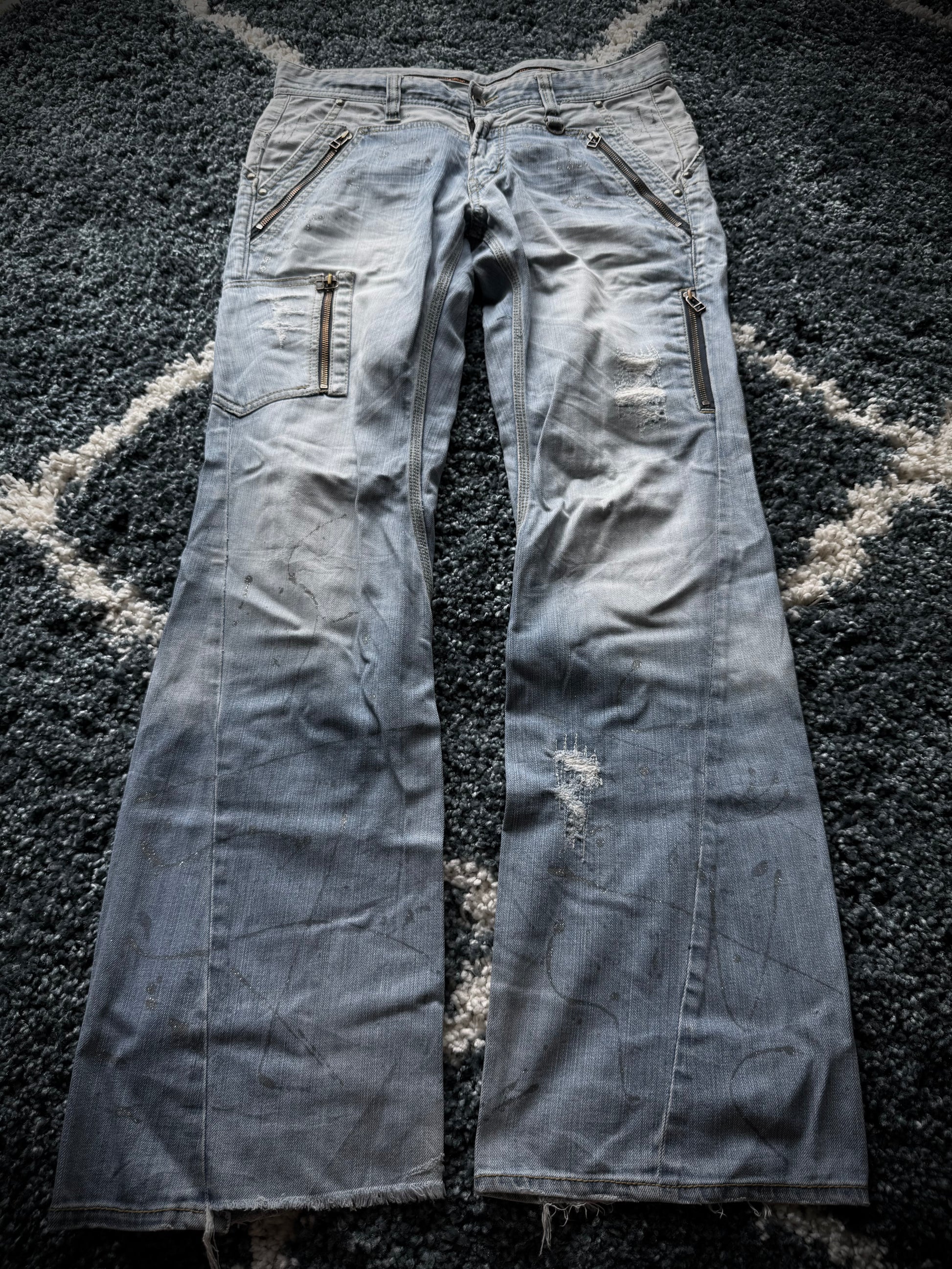 Nicole Club hidden pocket splashed spiral flared jeans