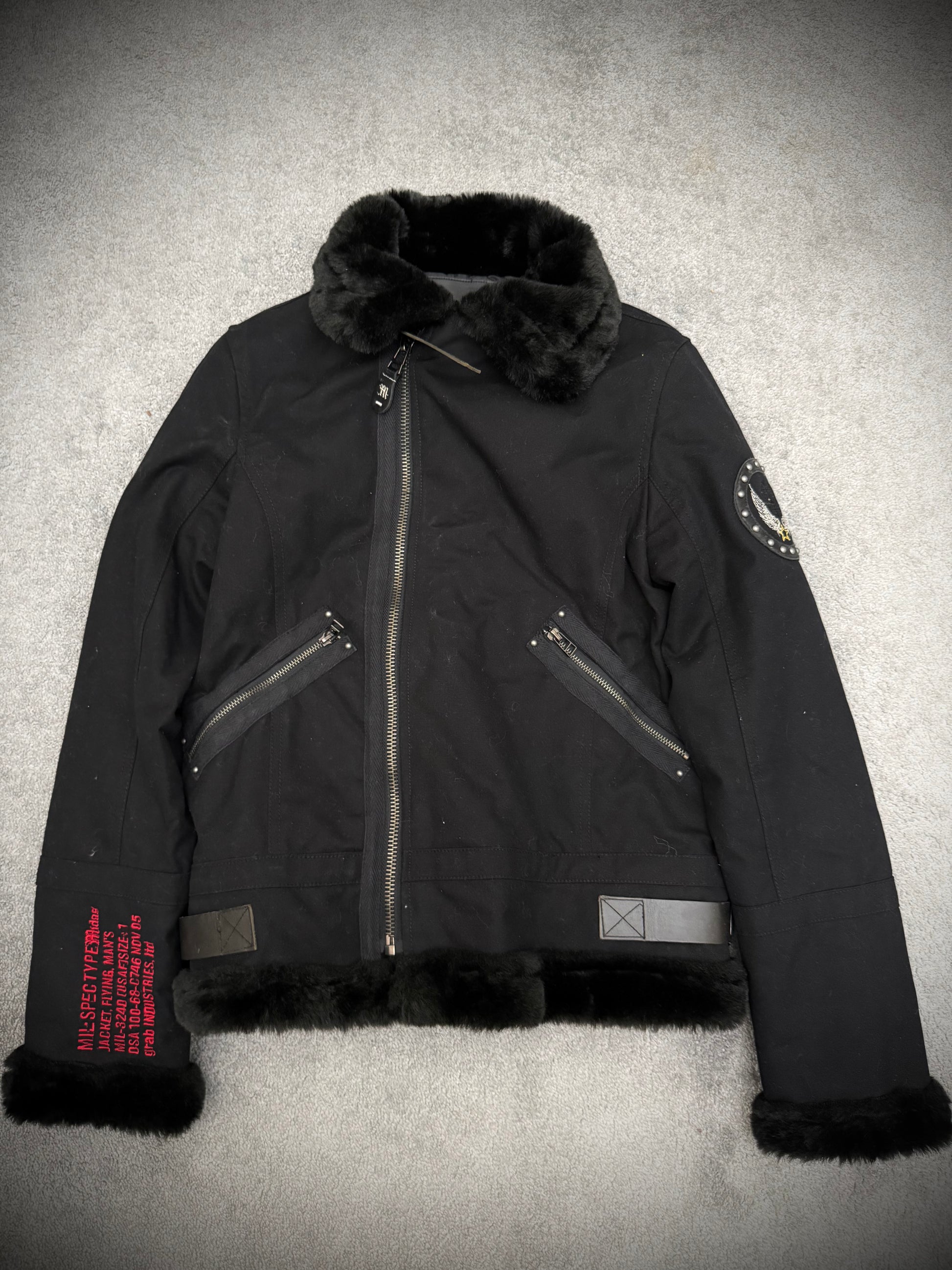 Midas 00“s Asymmetrical Flight Bomber fur jacket