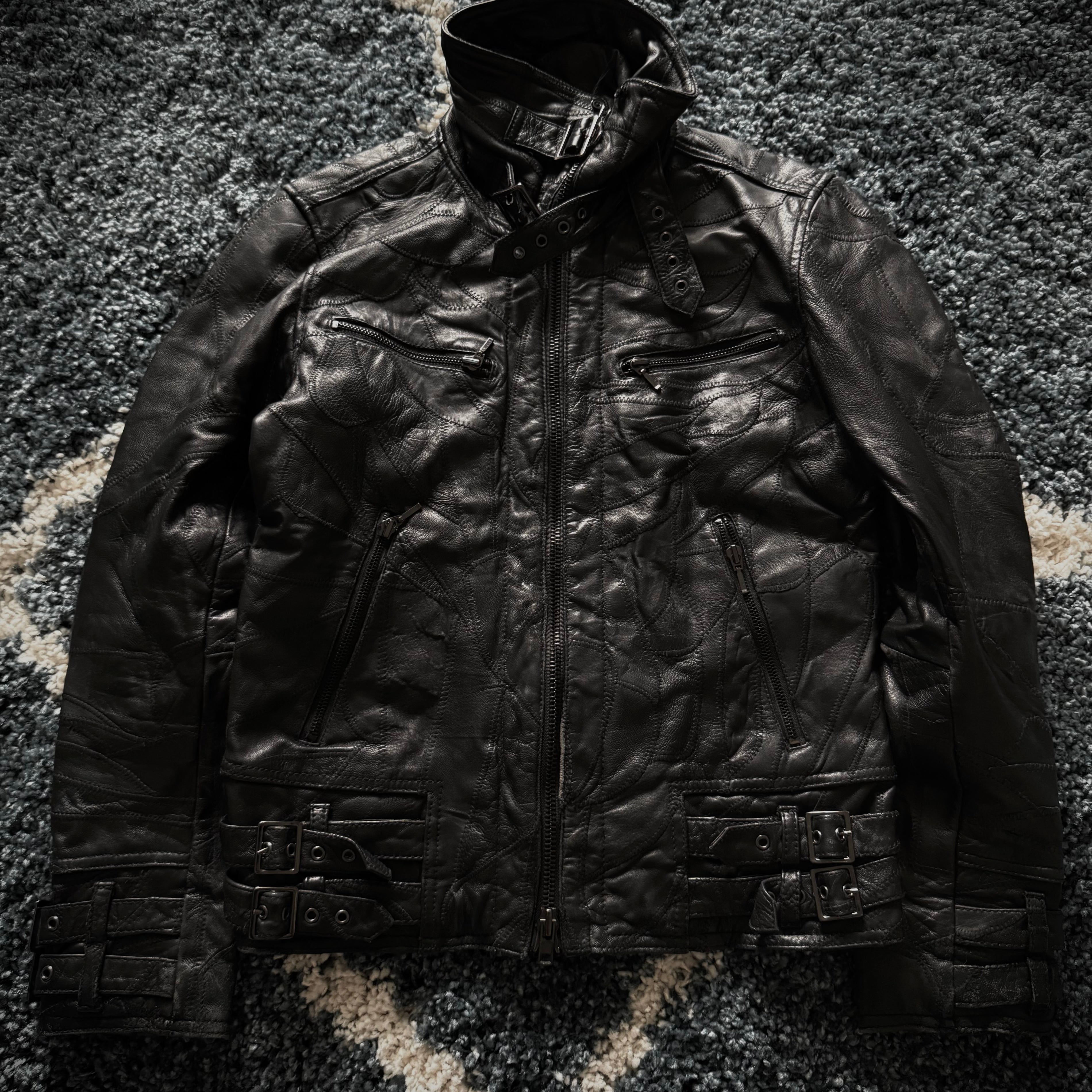 All the way scar stitched bondadge leather rider