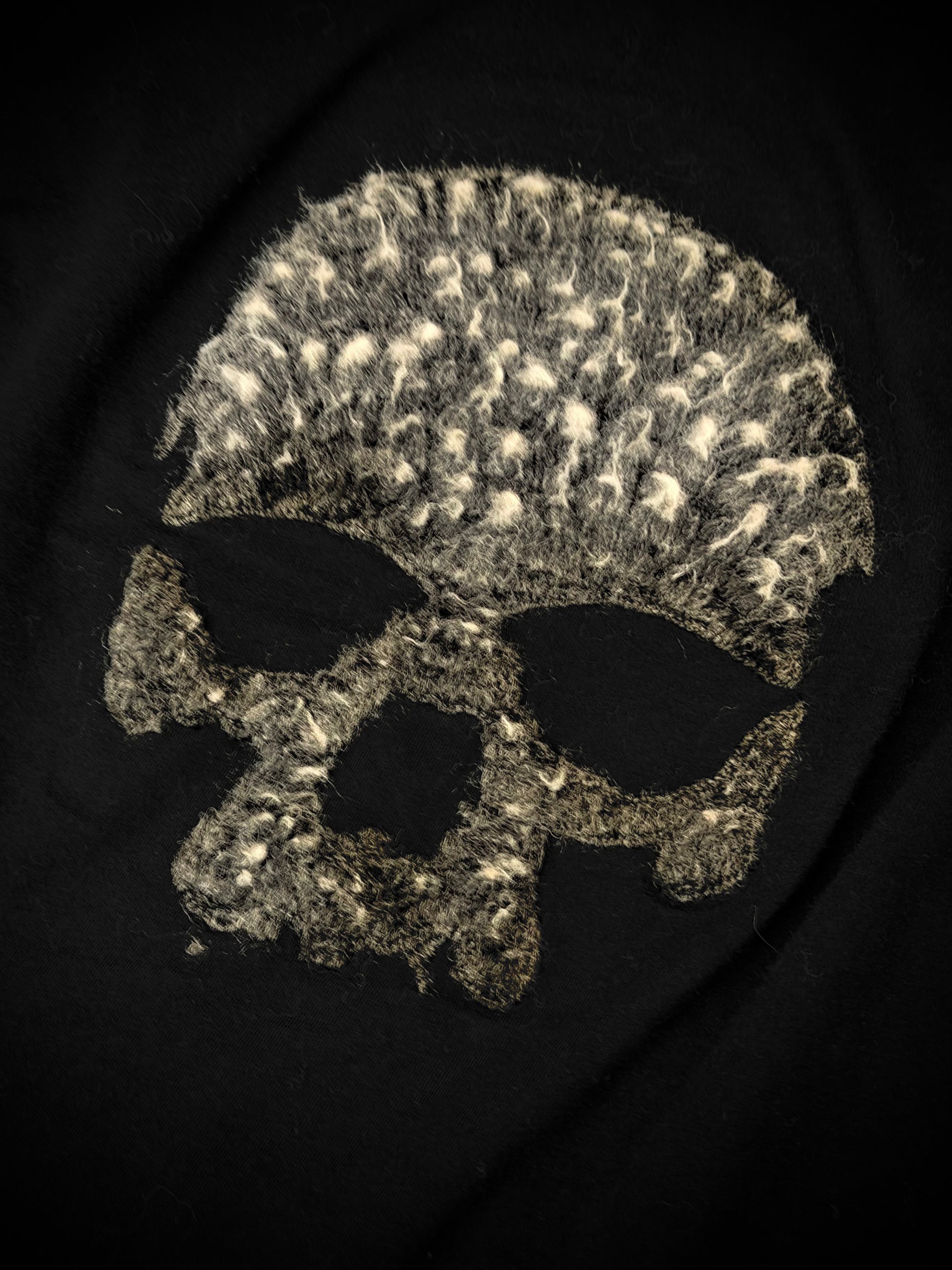 L.G.B. Wired Wool Skull Longsleeve
