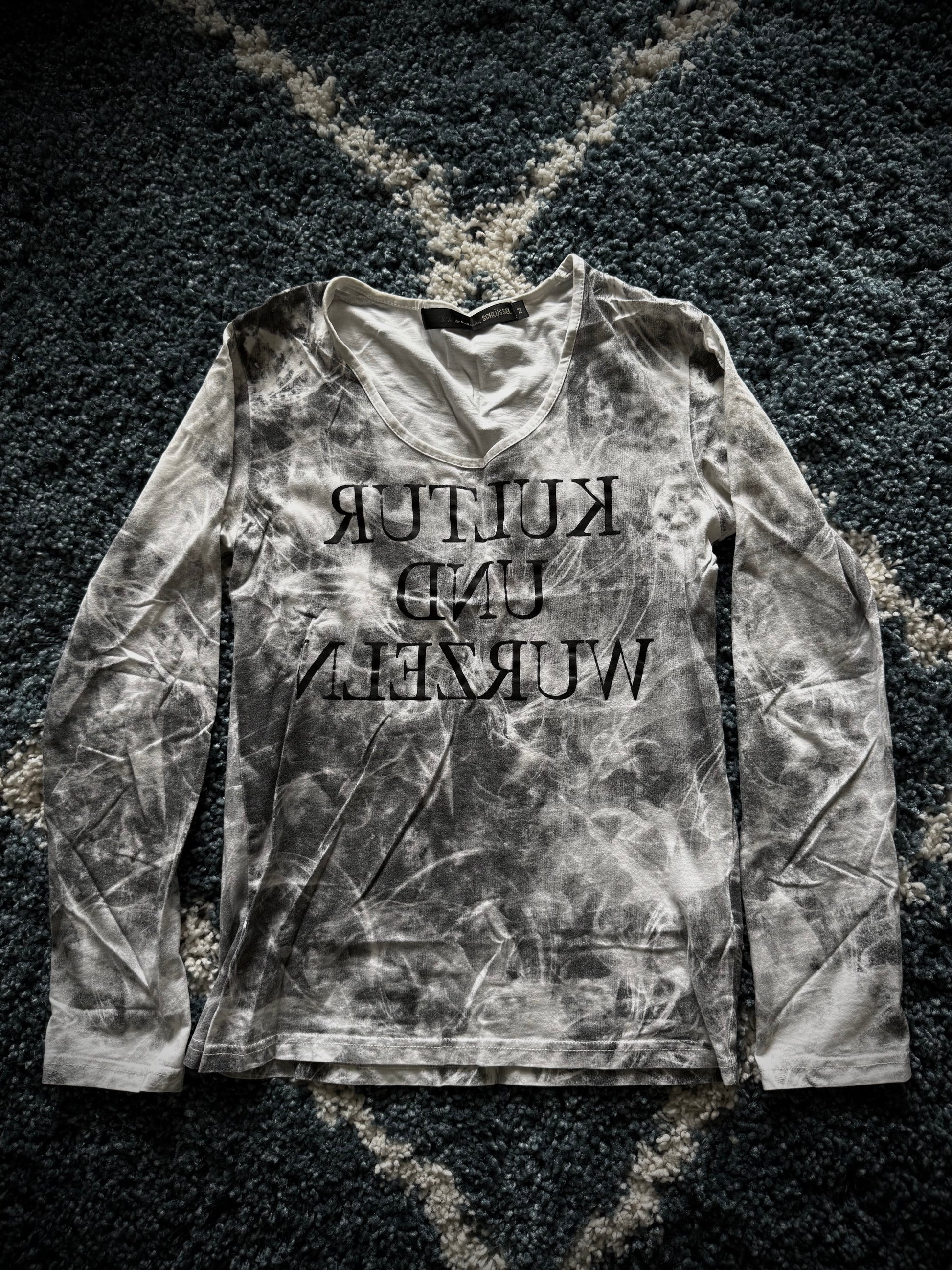 Schlussel reversed Longsleeve
