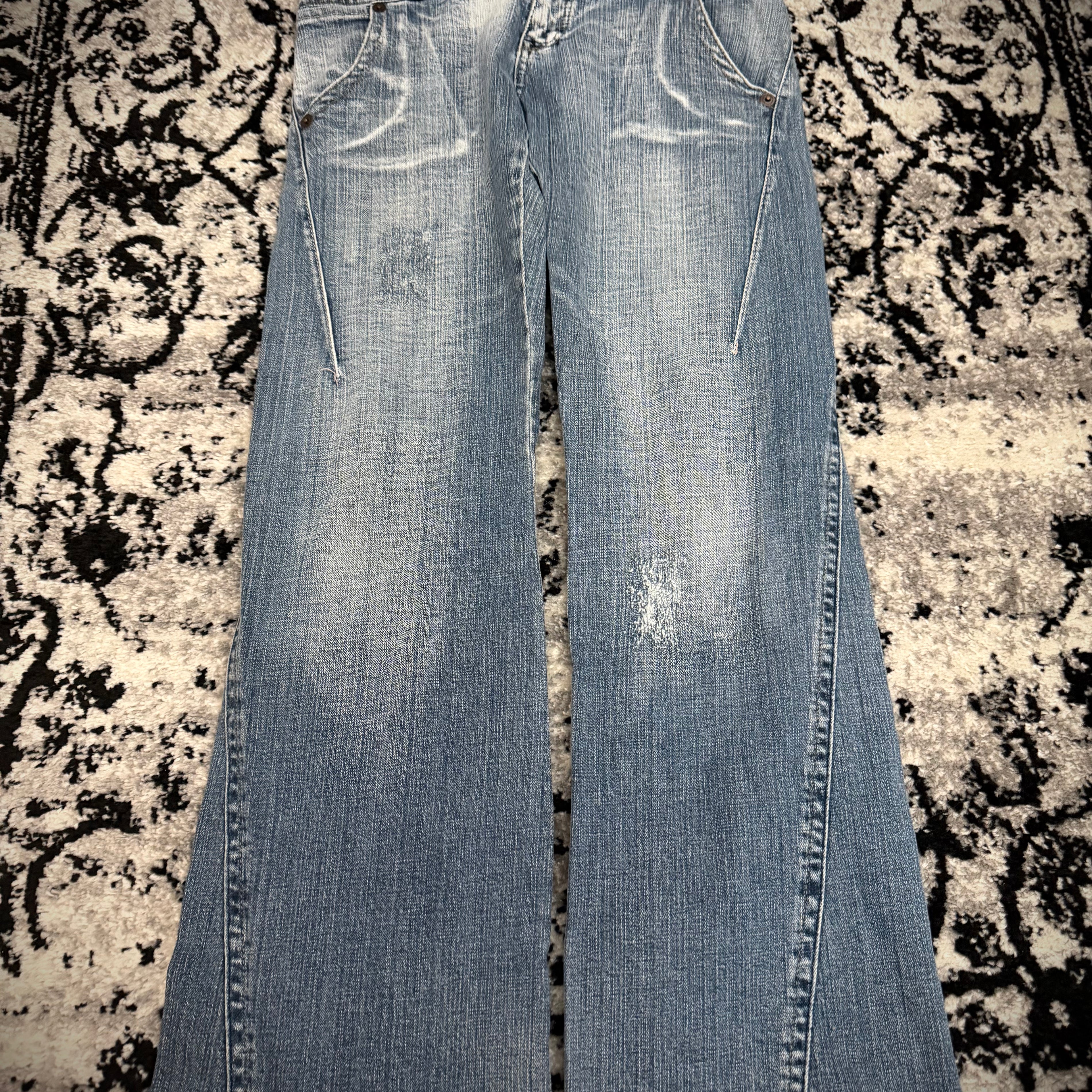 CamelR spiral micro distressed flared pants