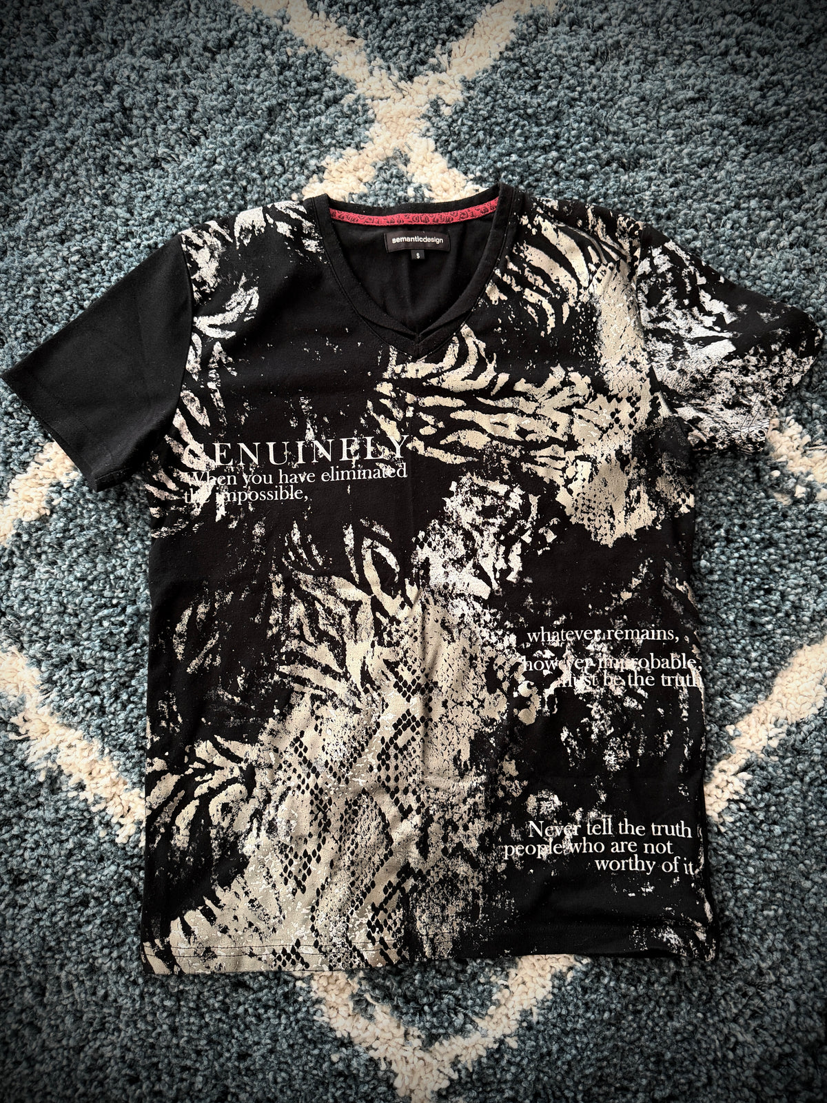 Semantic Design Shiny Animal Wildlife Shirt