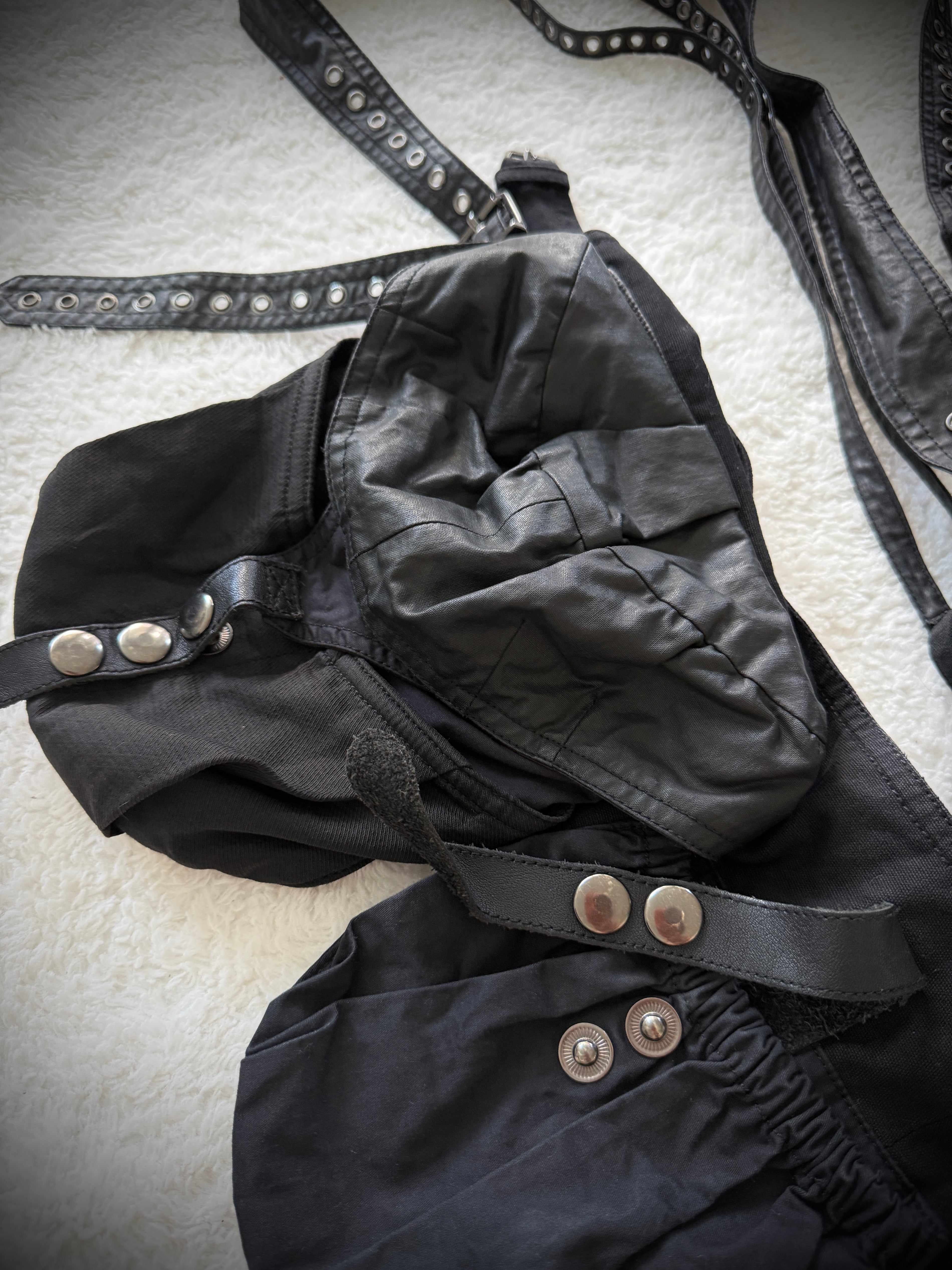 Buffalo Bob Waxed Triangle Holster Multi Bag