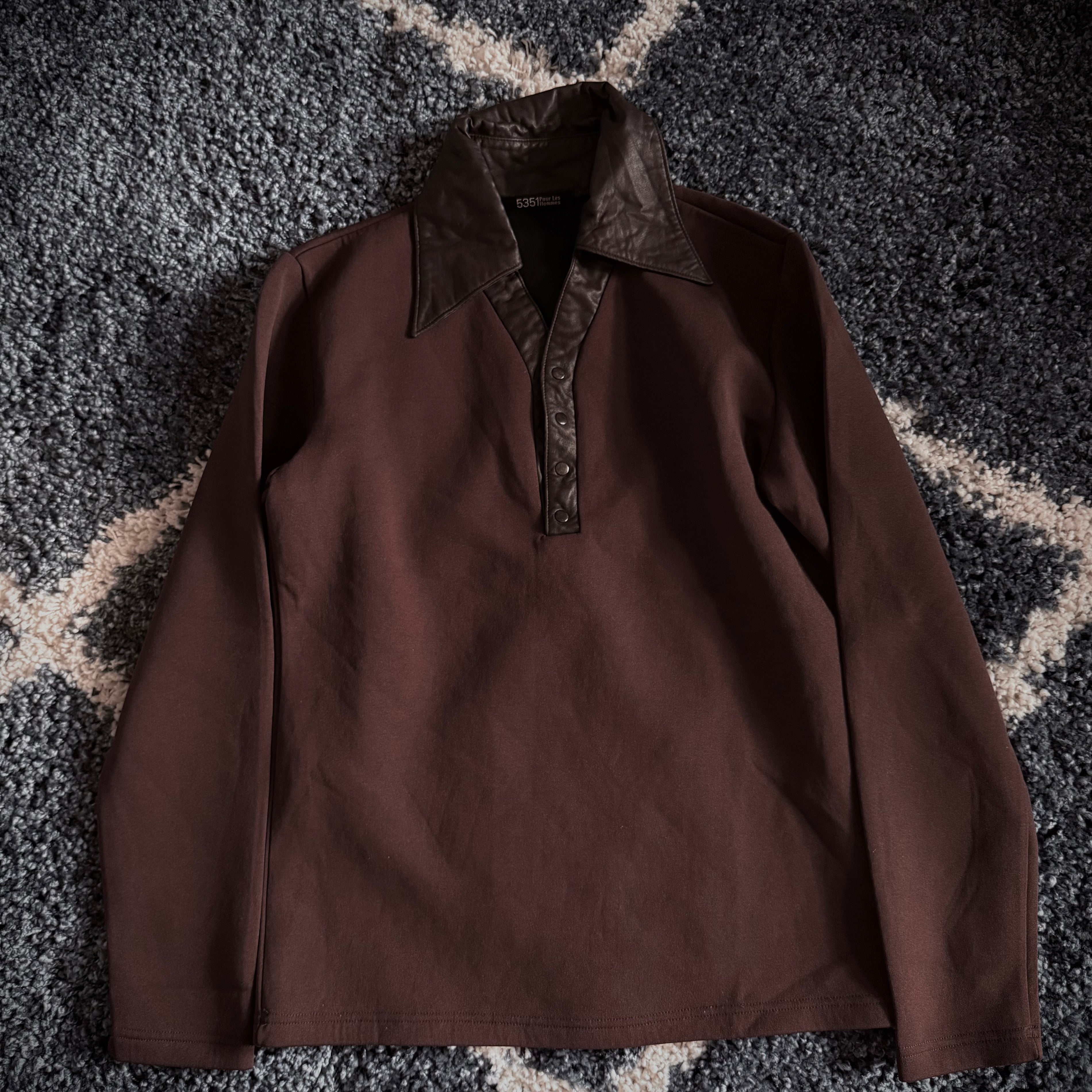5351 Pour Les Hommes Leather Details Longsleeve