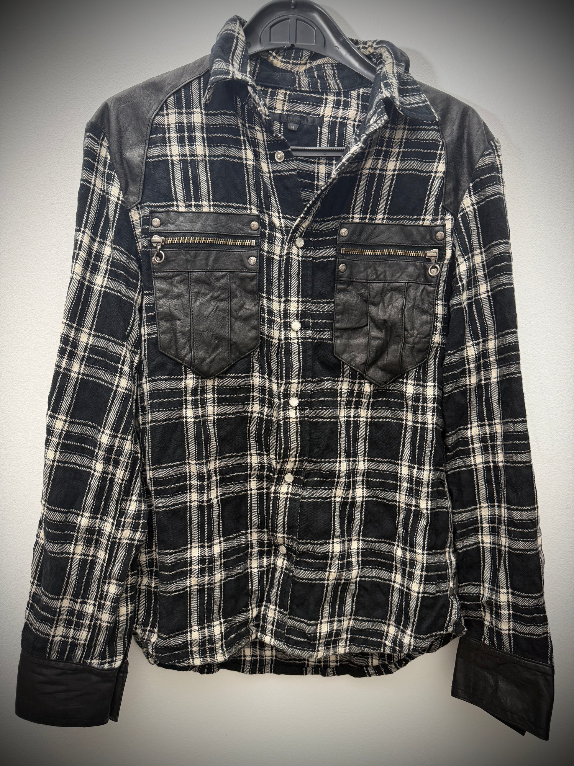 Schorl Hybrid Leather Flannel