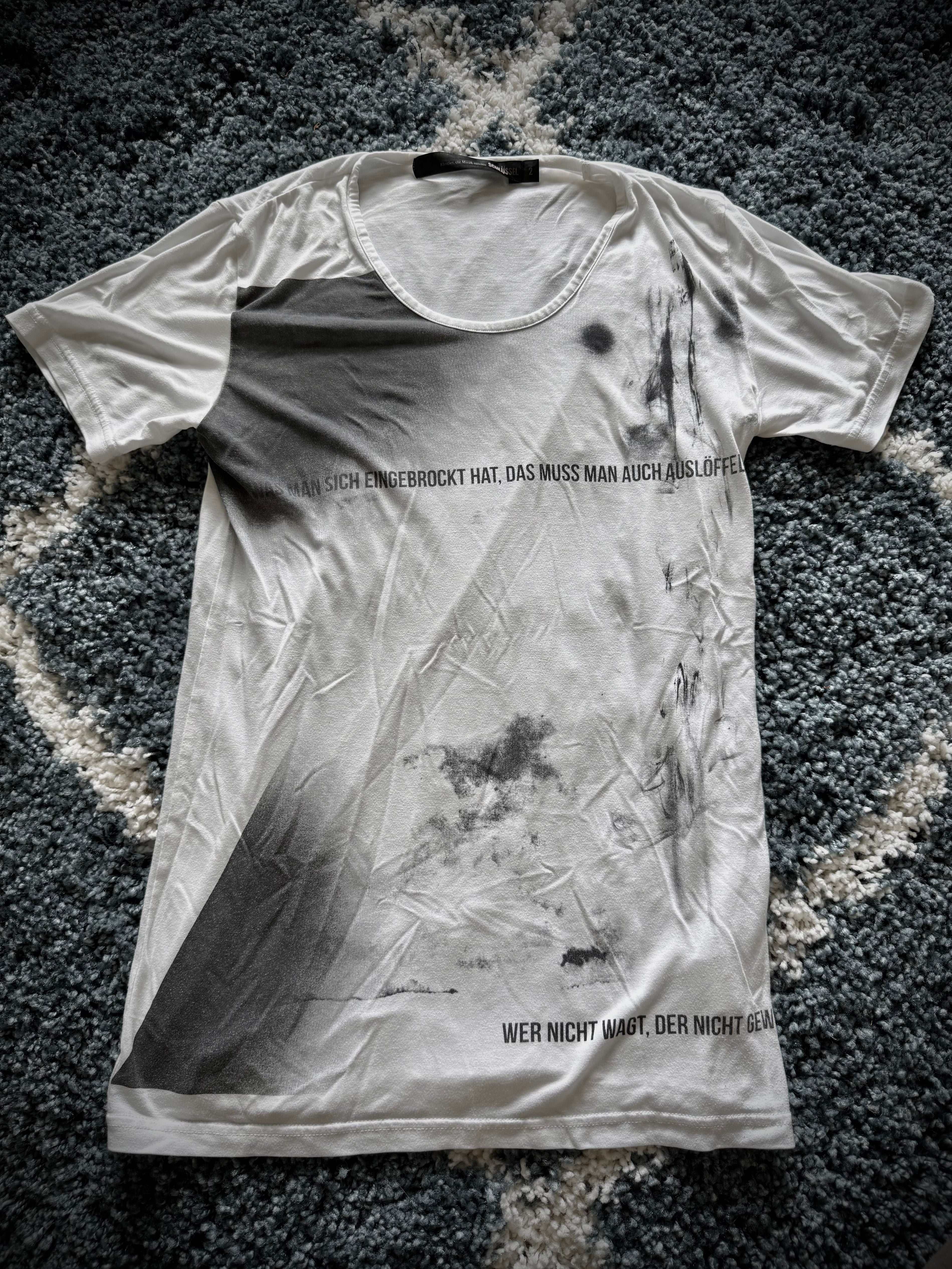 Schlussel selfreflection shirt