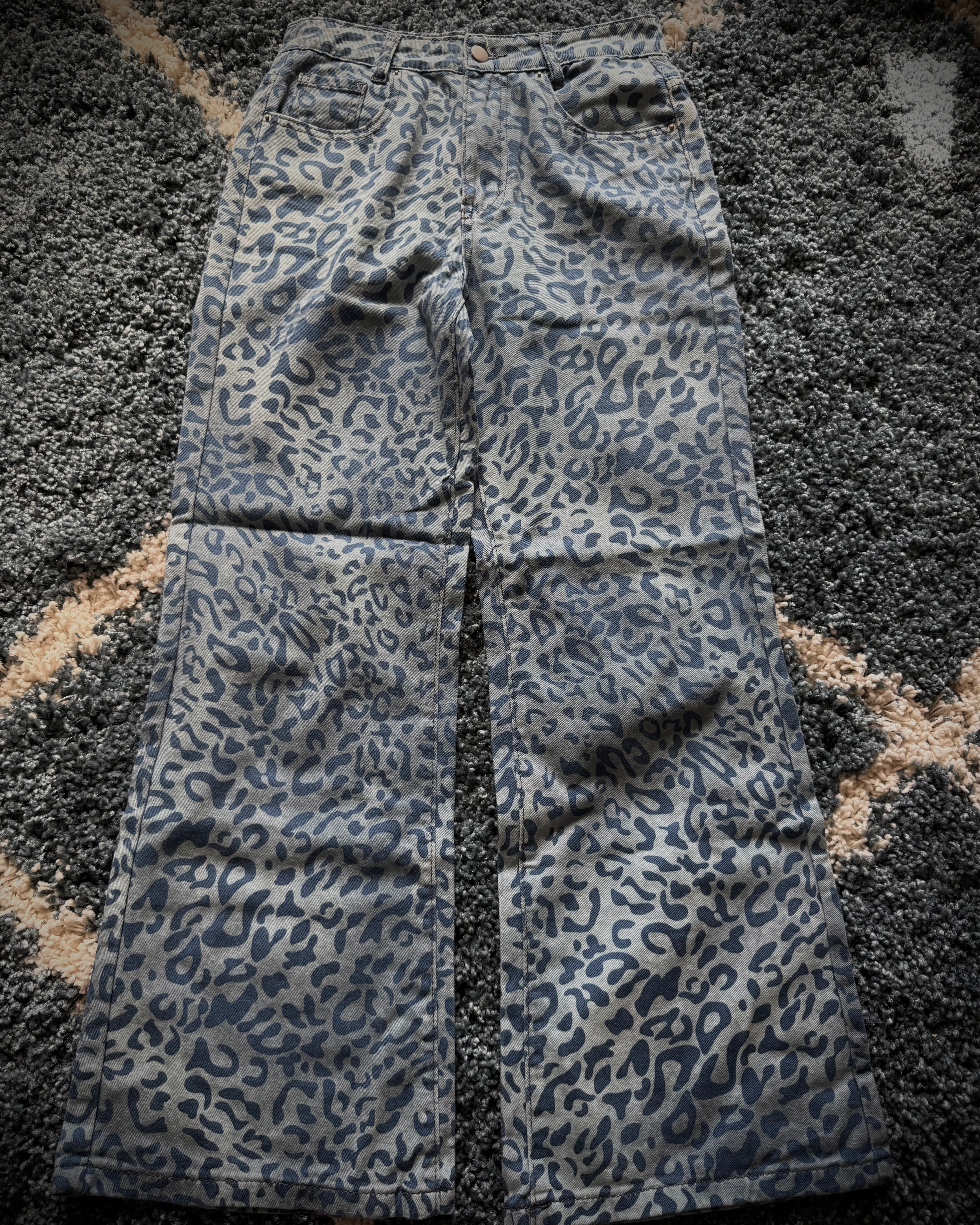 Blue Leopard flared Jeans