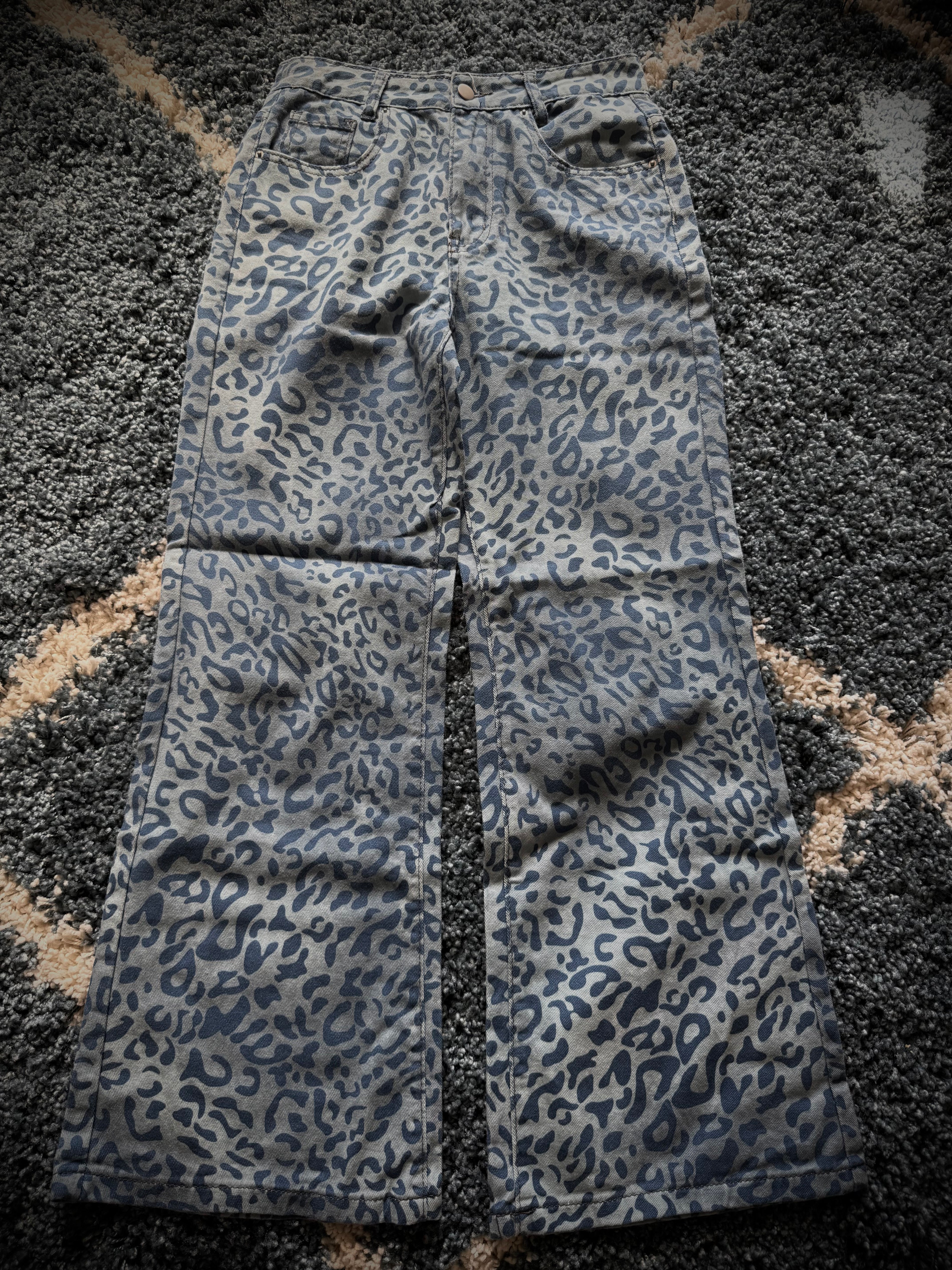 Blue Leopard flared Jeans