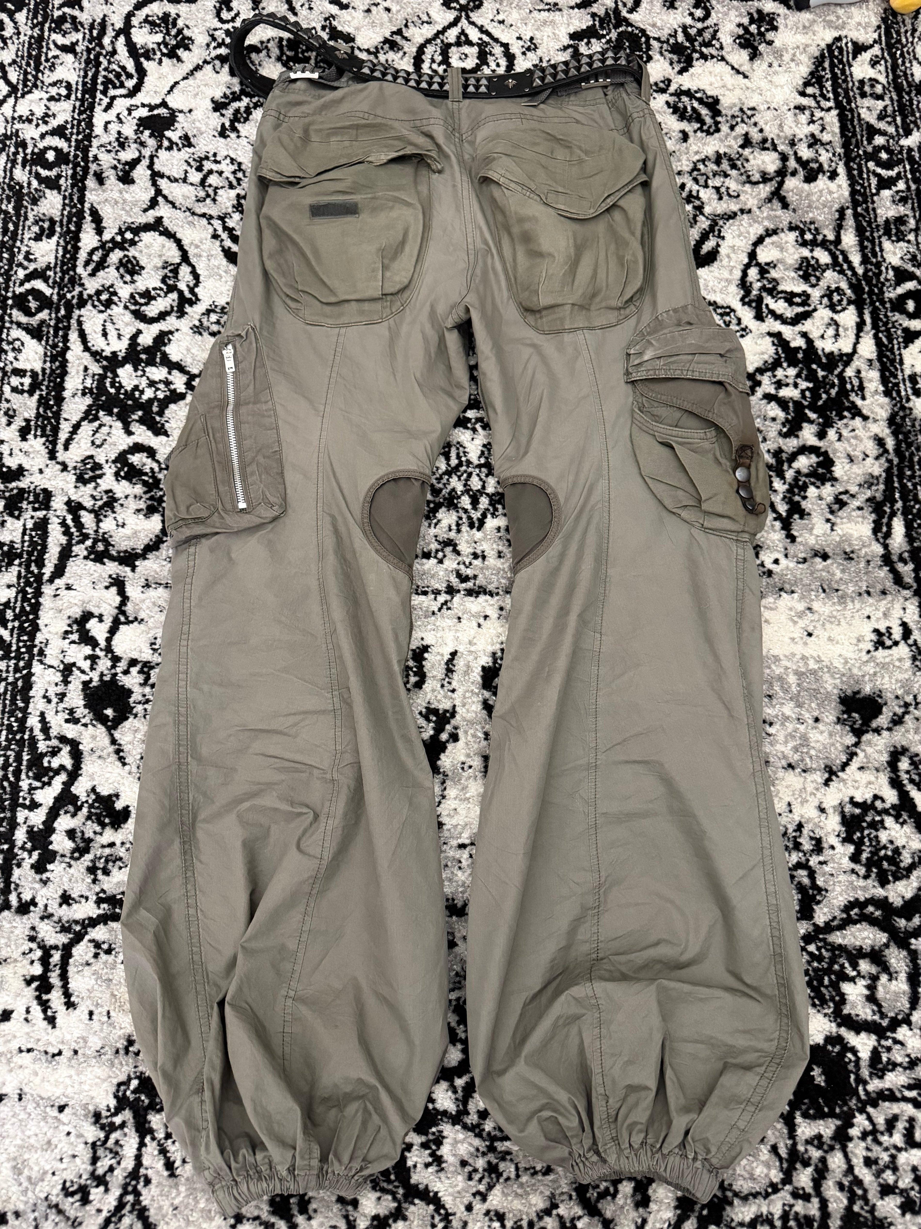 L.G.B. 4/4 Parachute Banana Cargo Pants