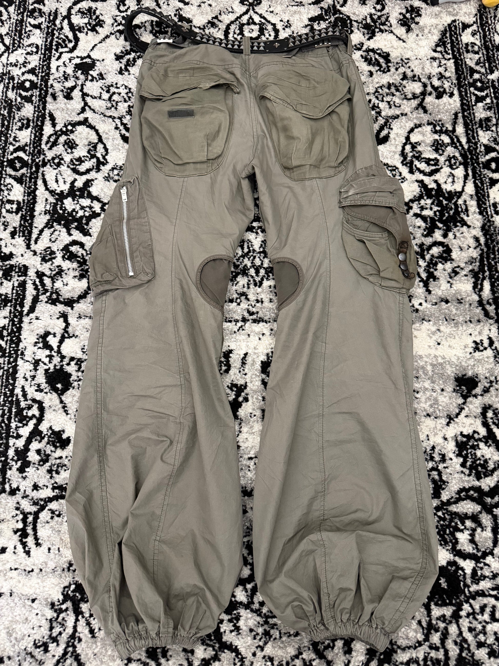 L.G.B. 4/4 Parachute Banana Cargo Pants
