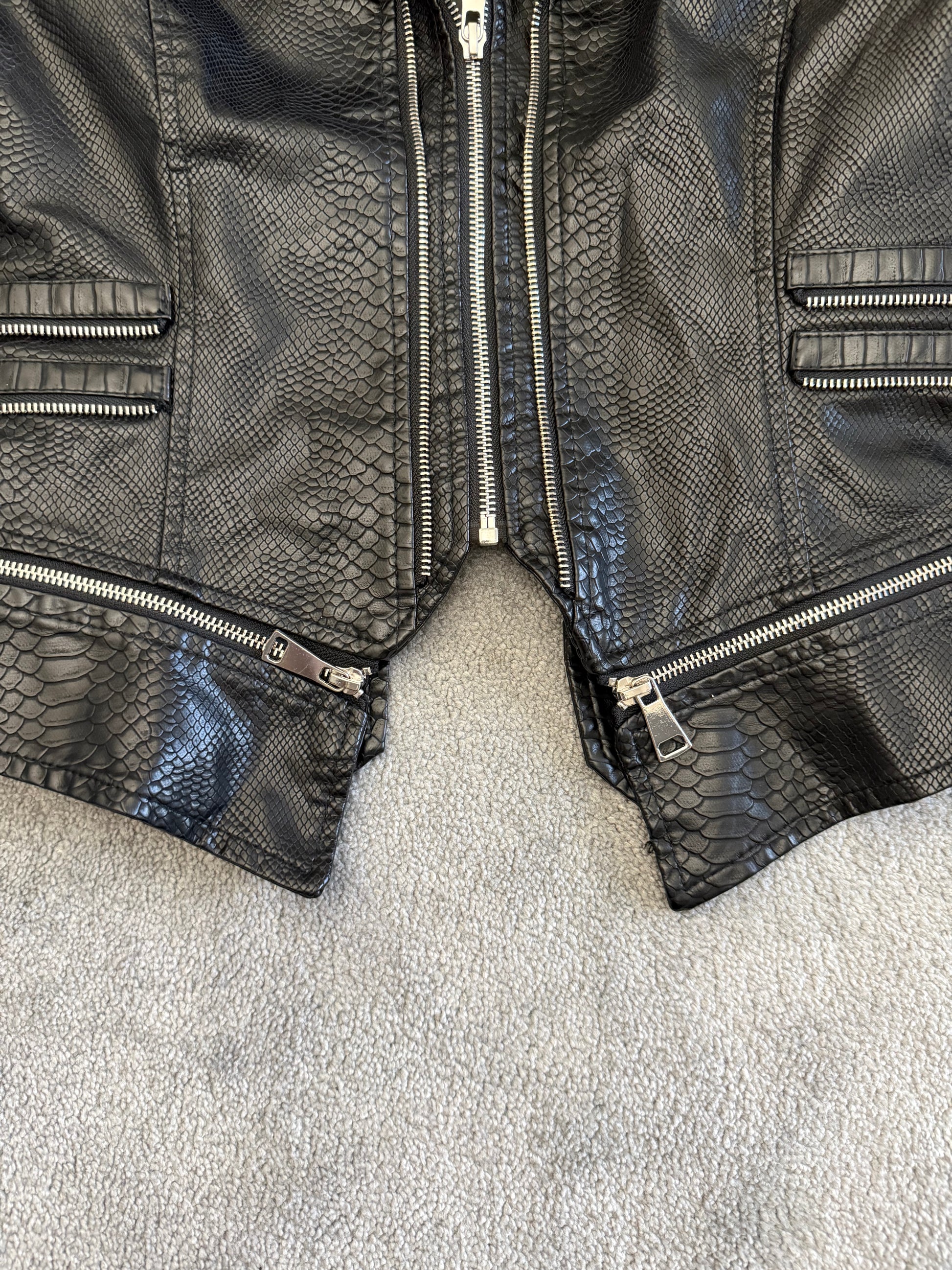 Glorious full snakeskin reptile attachment jacket